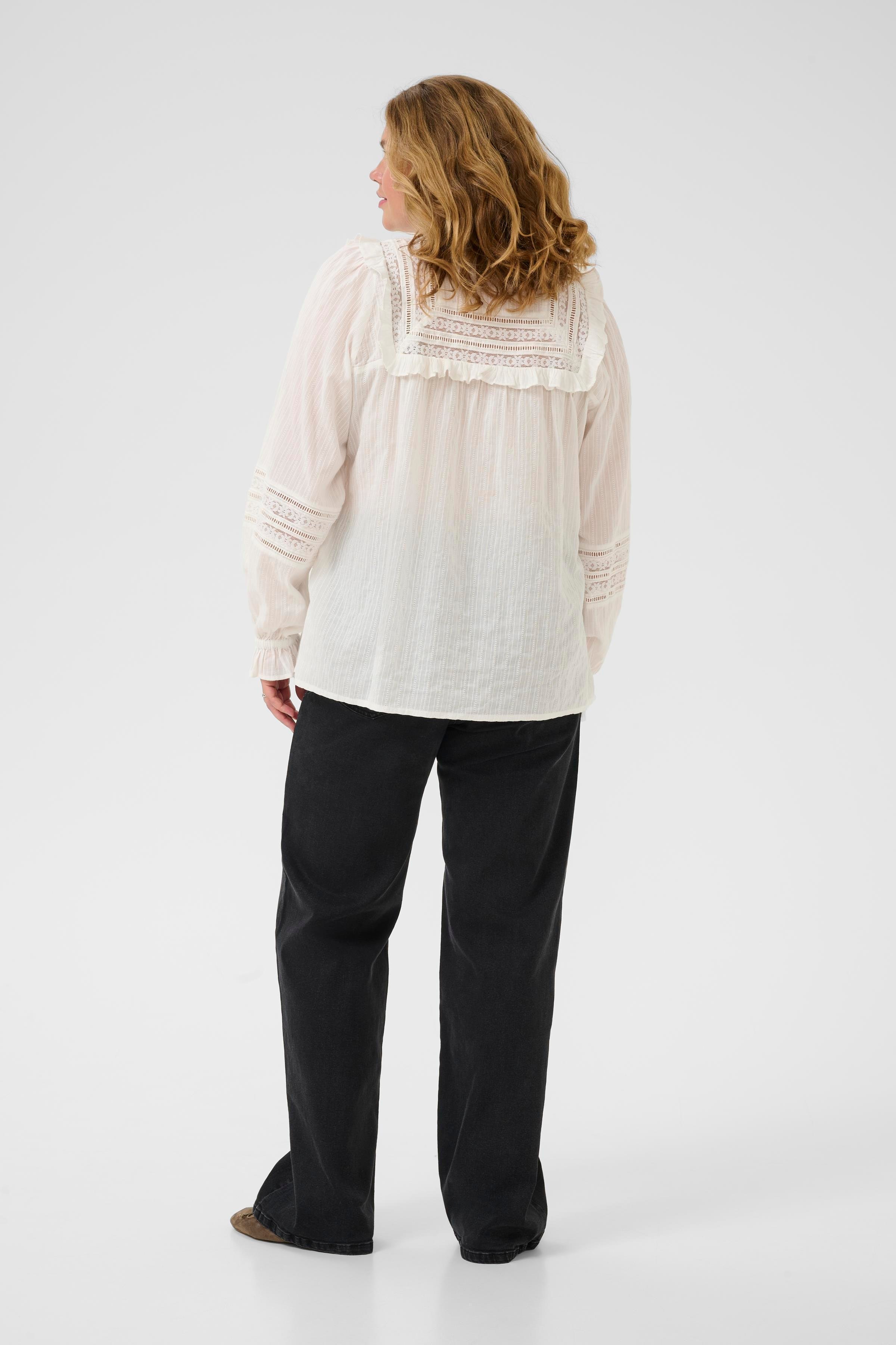KCjessa Bluse LOOKBOOK FRONT 10584100-110602
