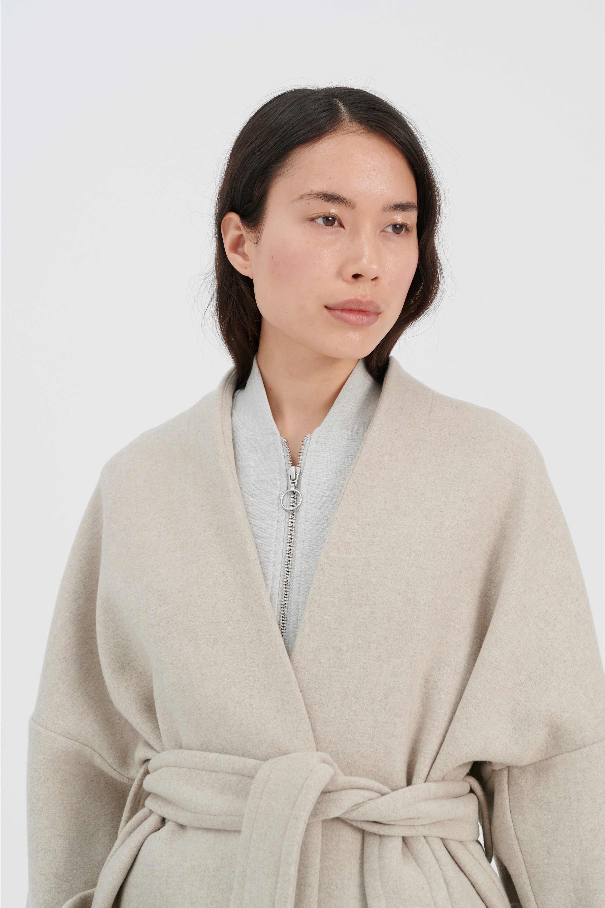 OaklieIW Mantel LOOKBOOK DETAIL 30106885-300597