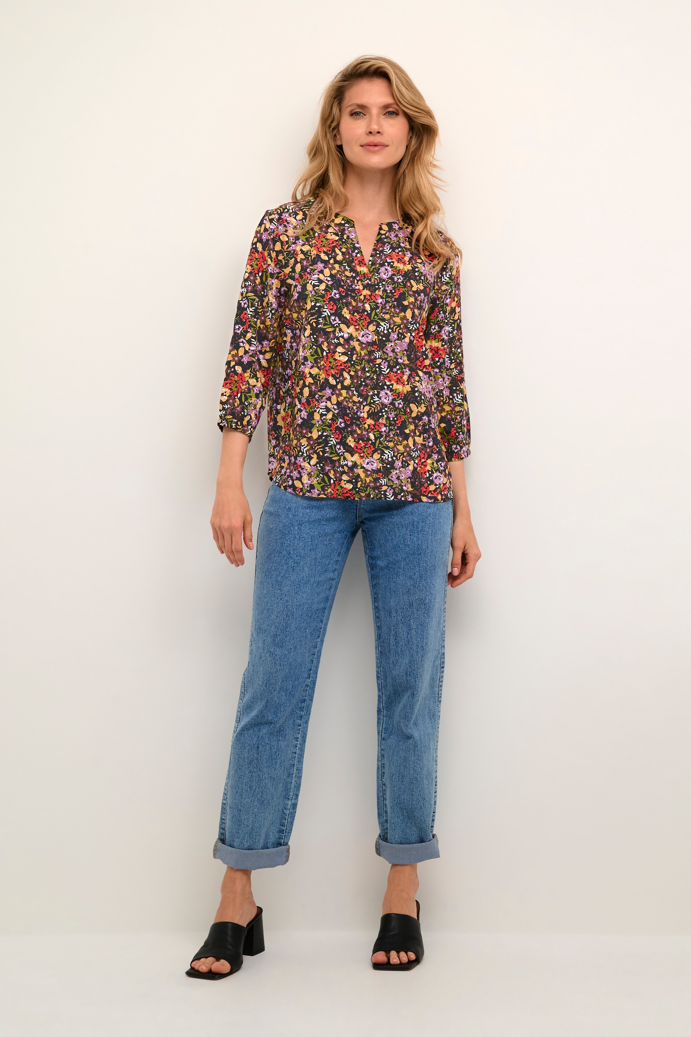BPpolina Blus LOOKBOOK FRONT 10590522-104980B