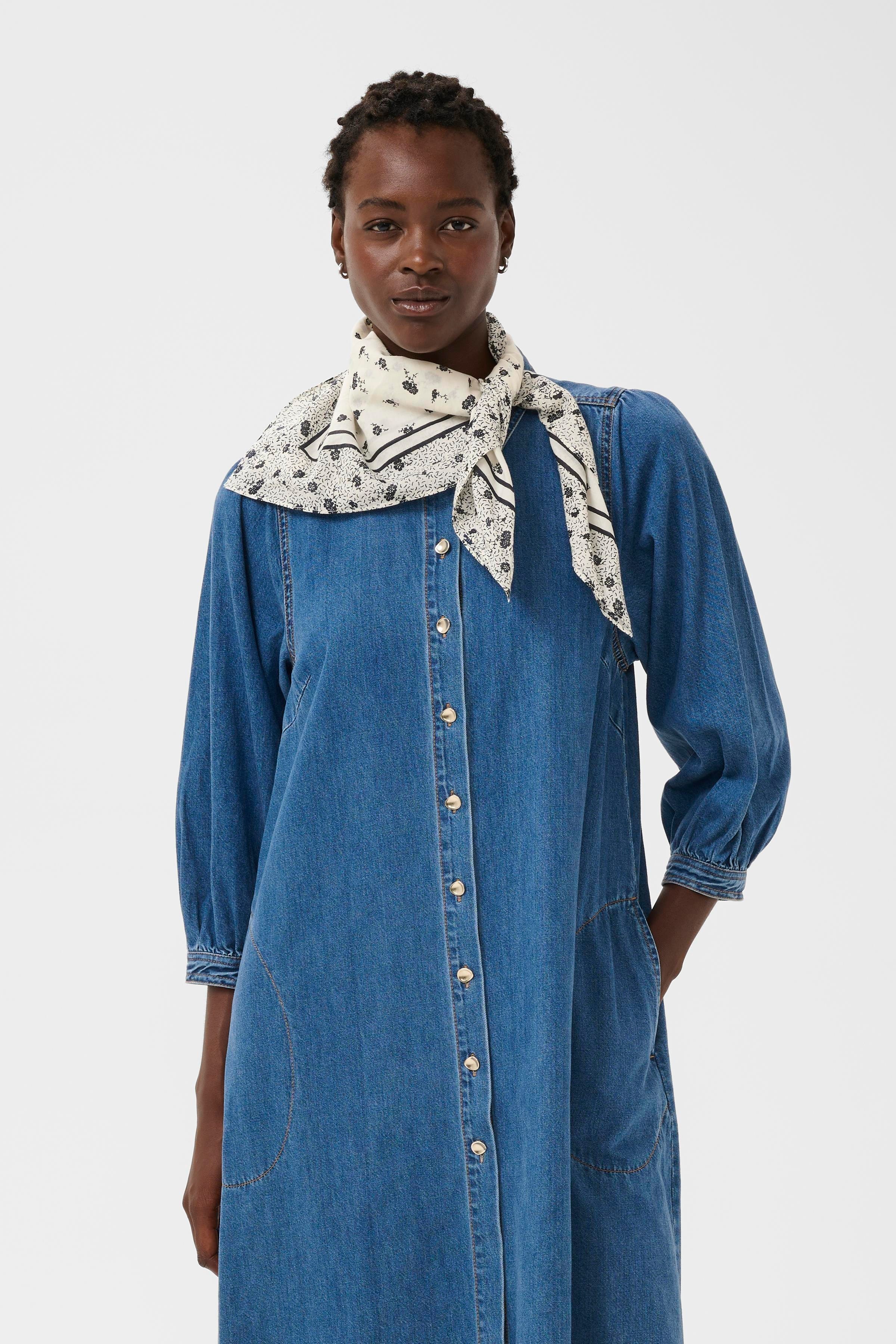 PhiPW Sjaal LOOKBOOK FRONT 30309304-304545