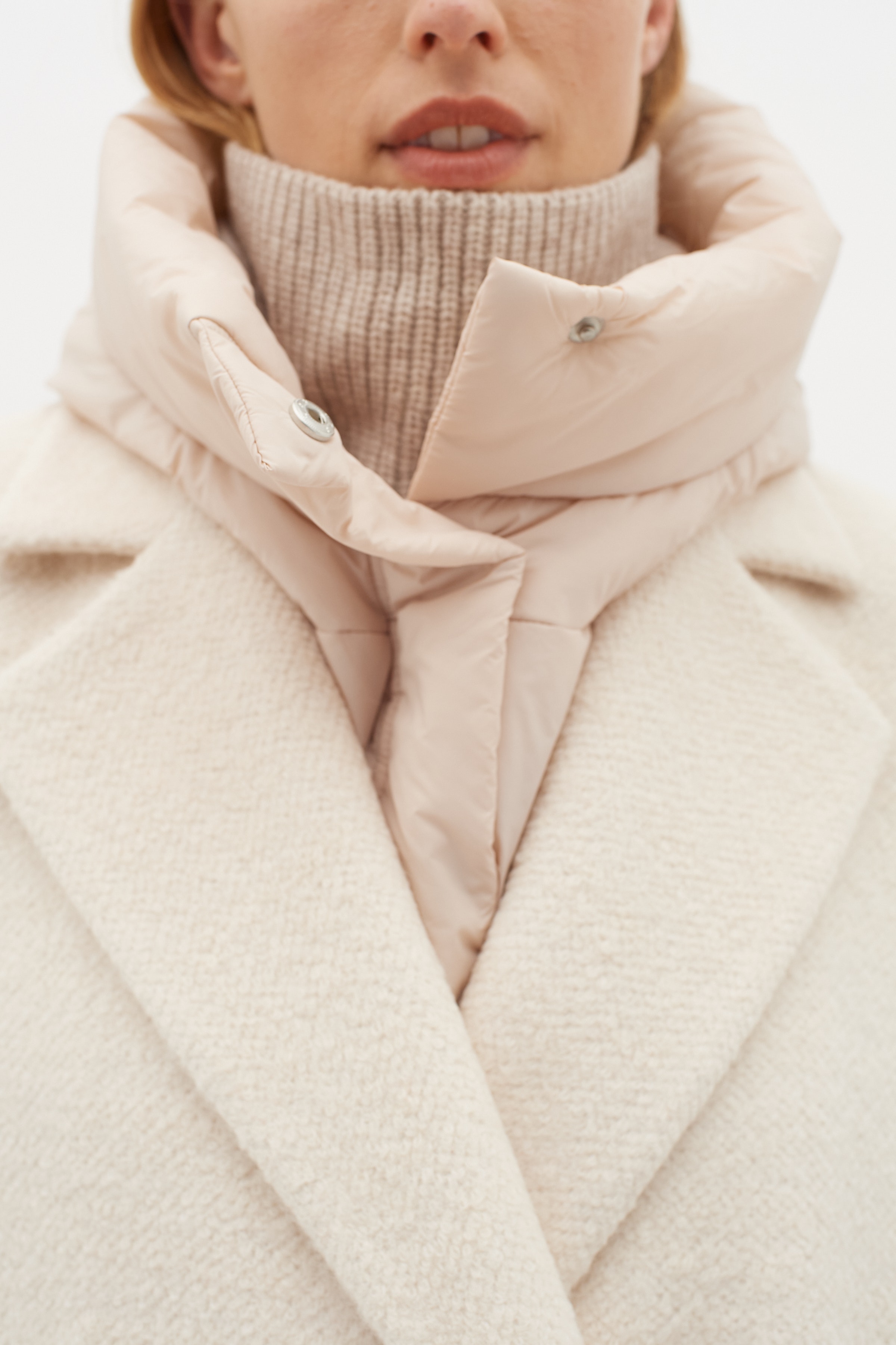 LilaIW Hood LOOKBOOK DETAIL 30109563-130403