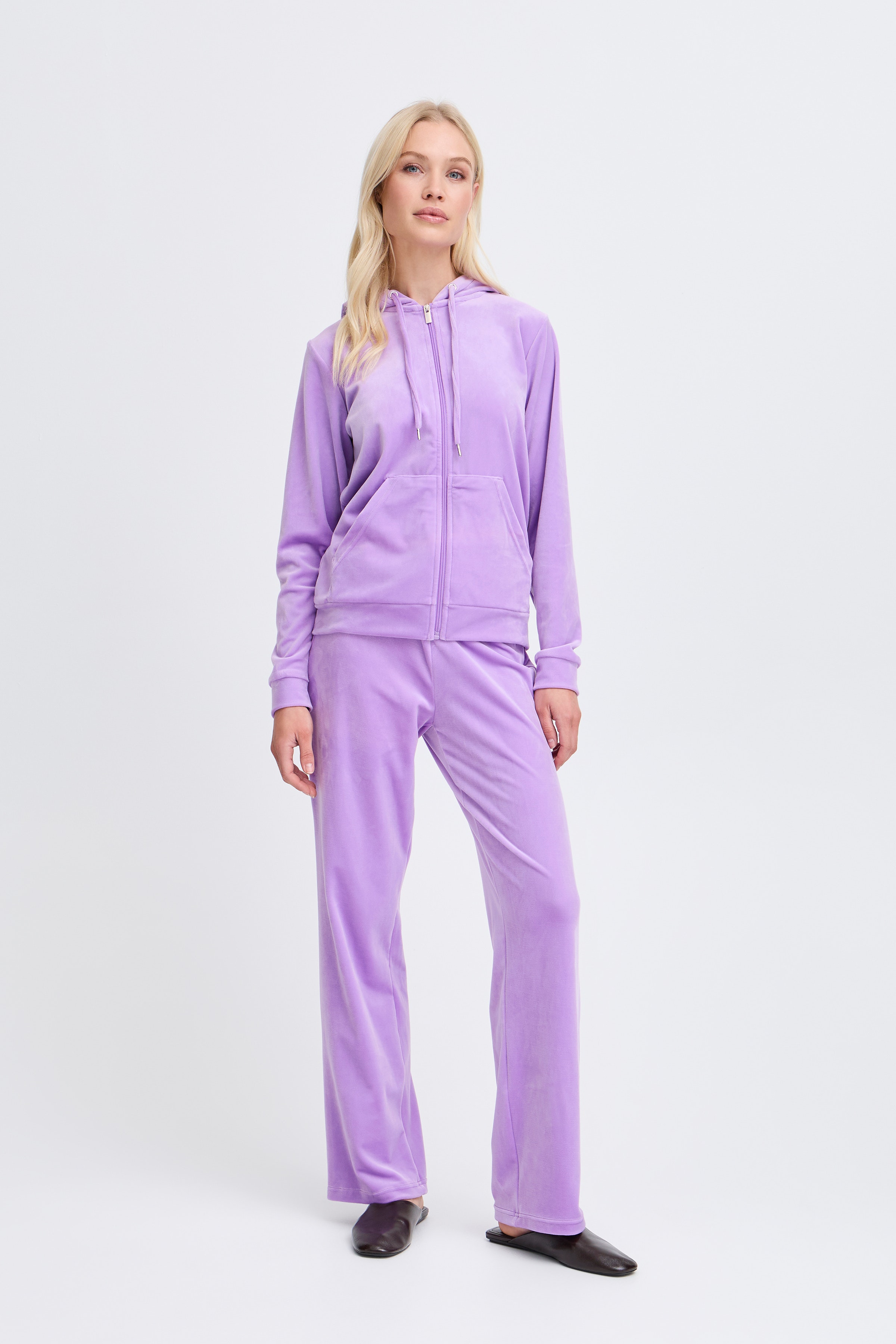 BYMITZA Jogging suit LOOKBOOK FRONT 20810786-173617