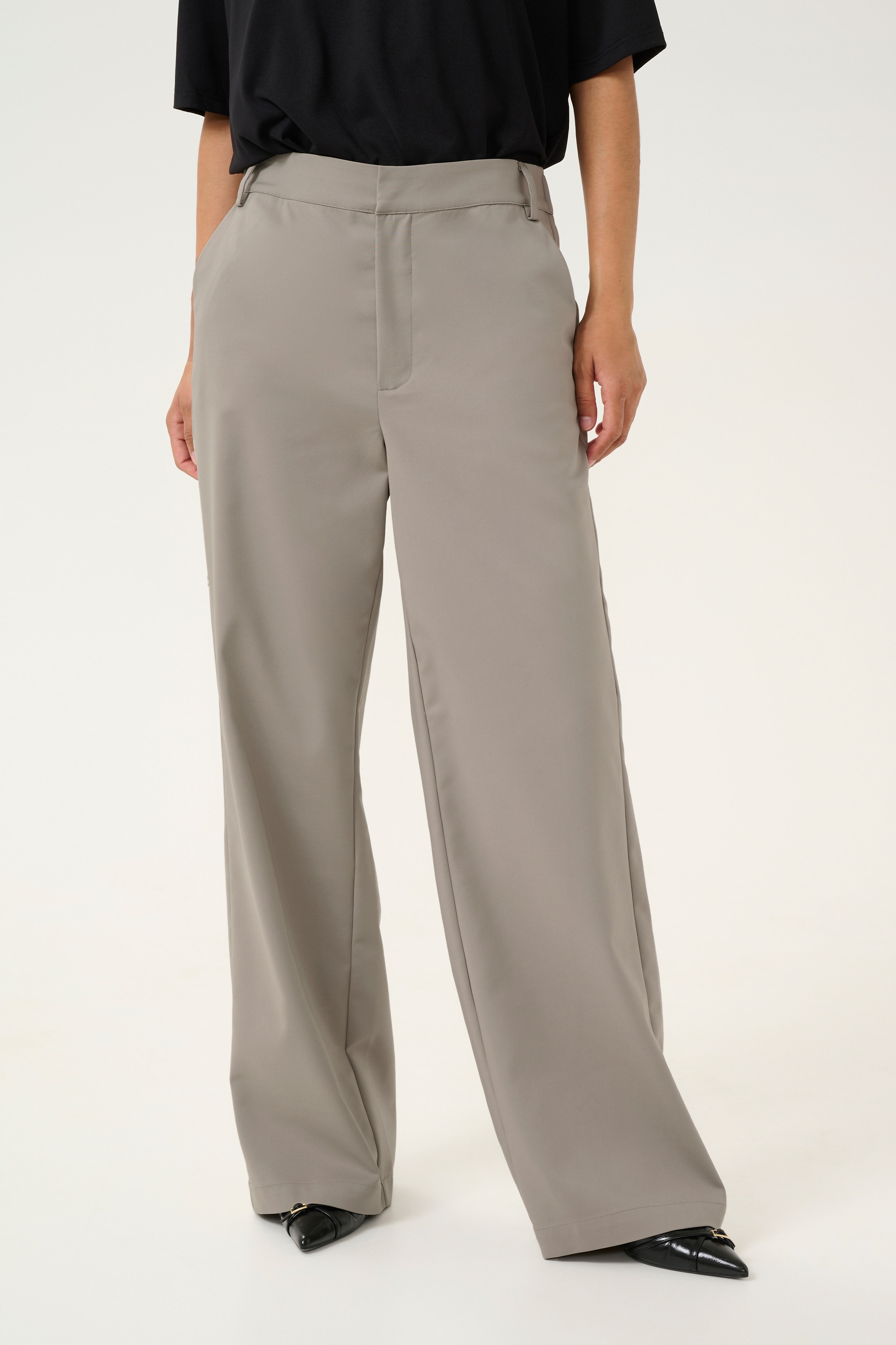 KAloraine Trousers LOOKBOOK FRONT 10509140-170205