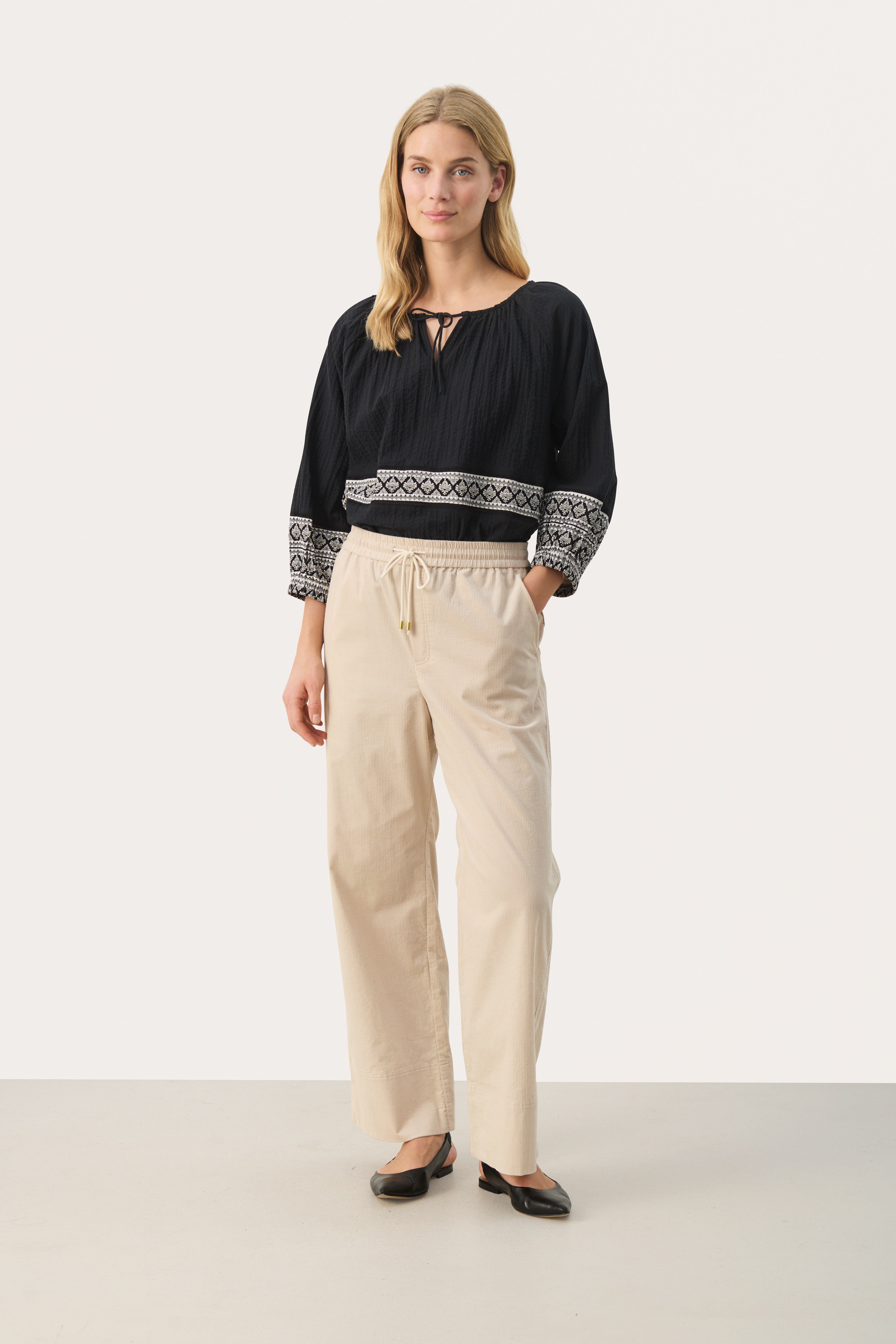 JoniaPW Trousers LOOKBOOK FRONT 30308786-130400