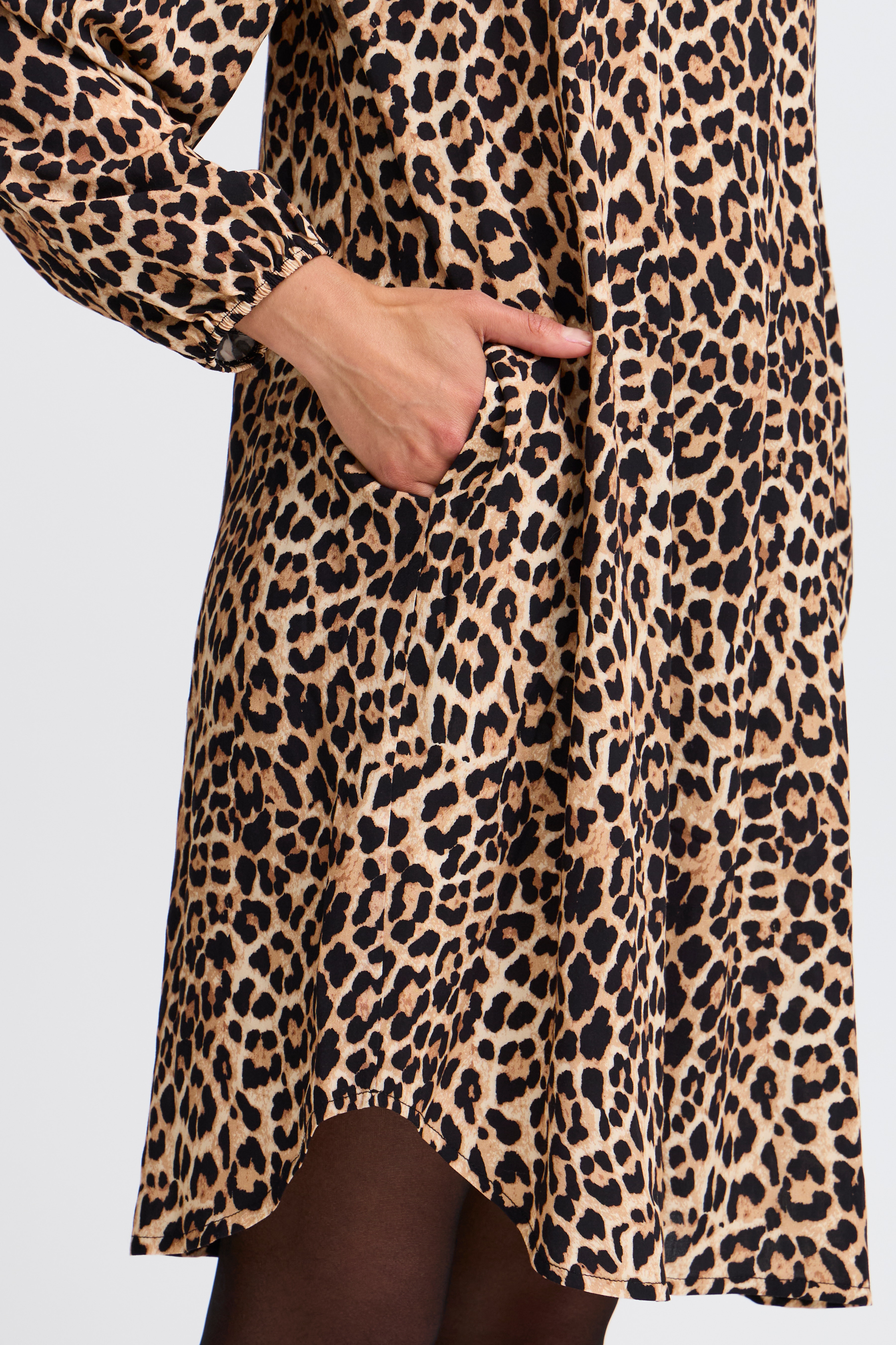 FXILLIE Kjole LOOKBOOK DETAIL 20616119-205053