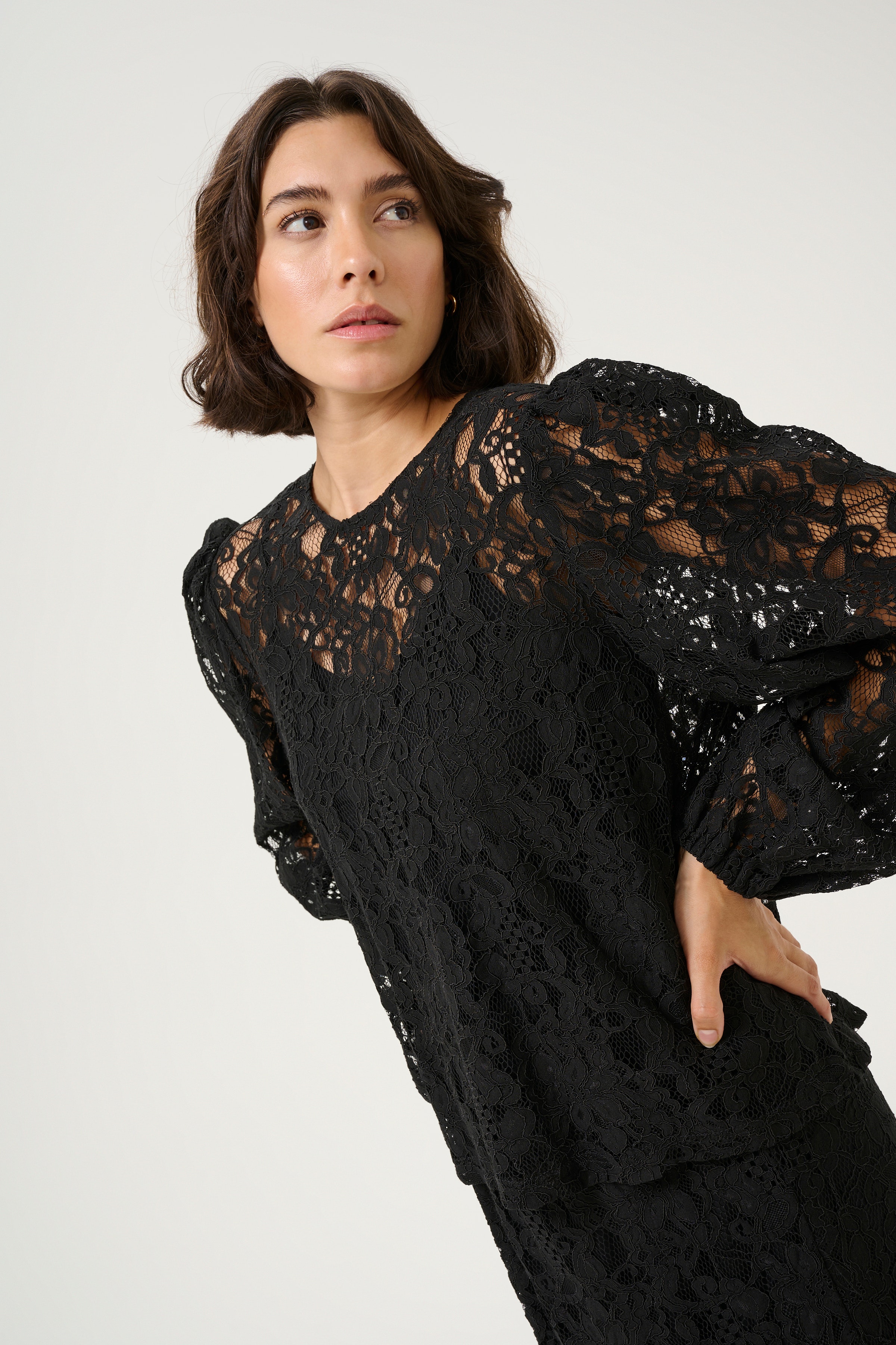 KAlanice Lace blouse LOOKBOOK DETAIL 10552373-100121