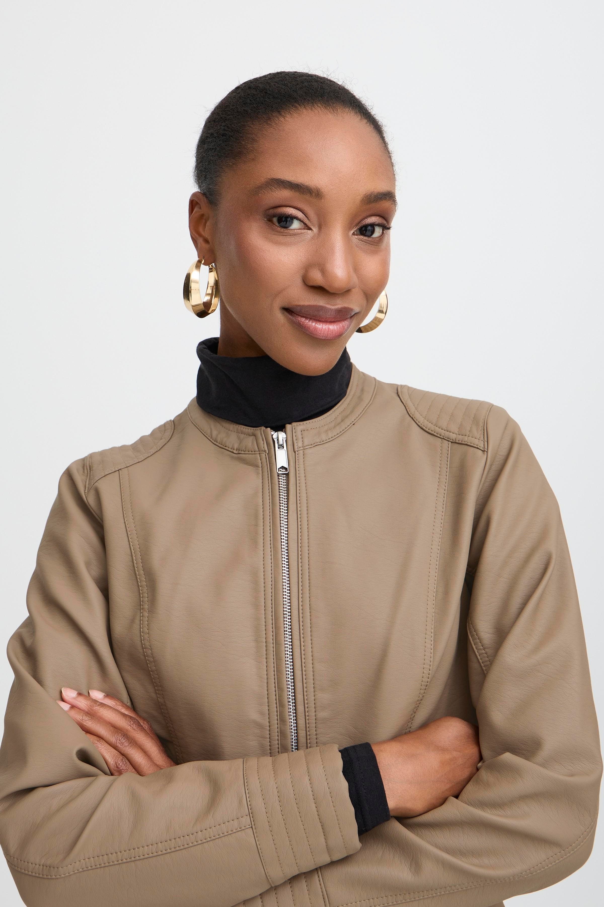 BYACOM Yttertøy LOOKBOOK DETAIL 20809396-181112