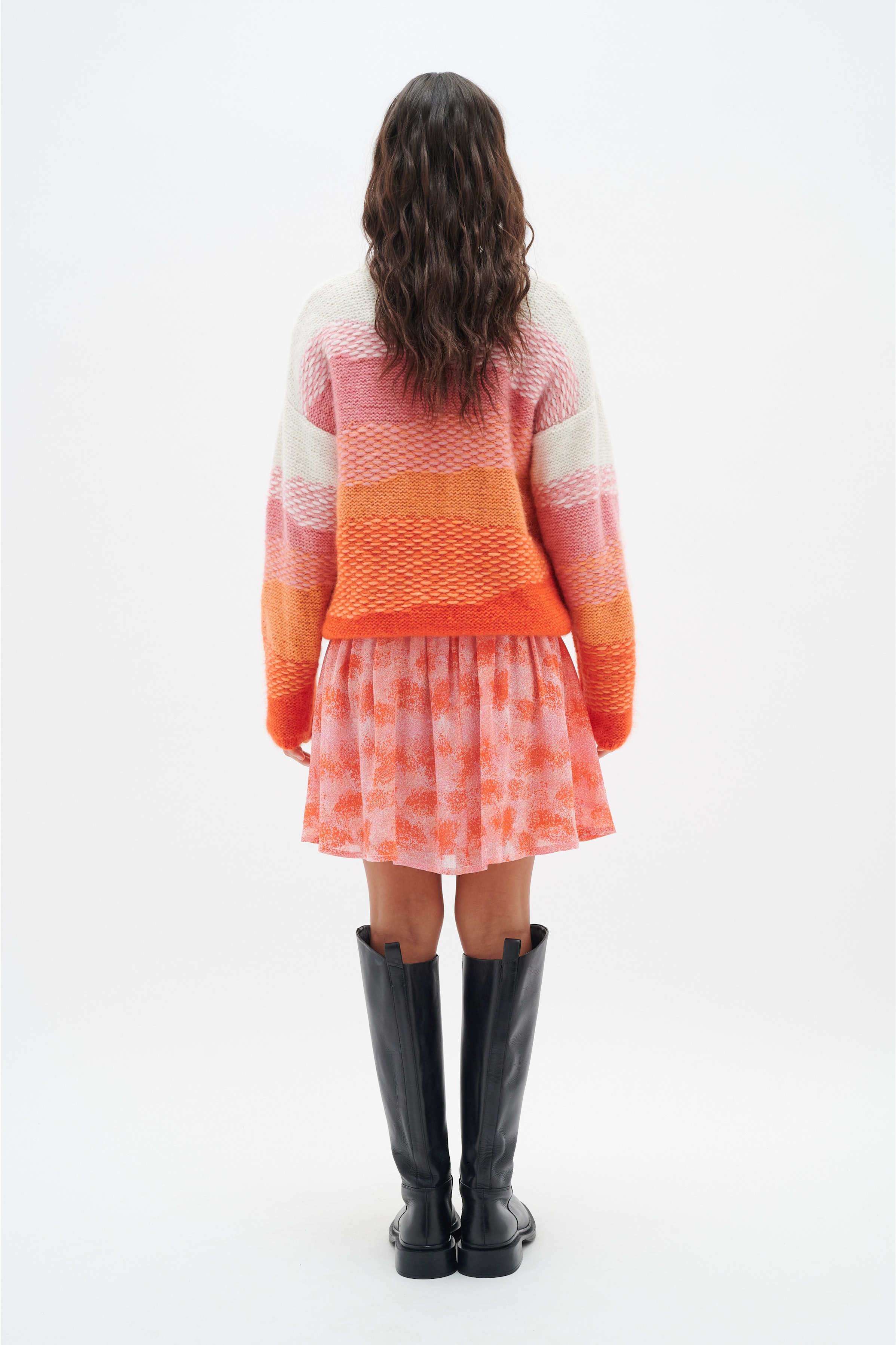 AidenIW Pullover LOOKBOOK BACK 30108075-302000