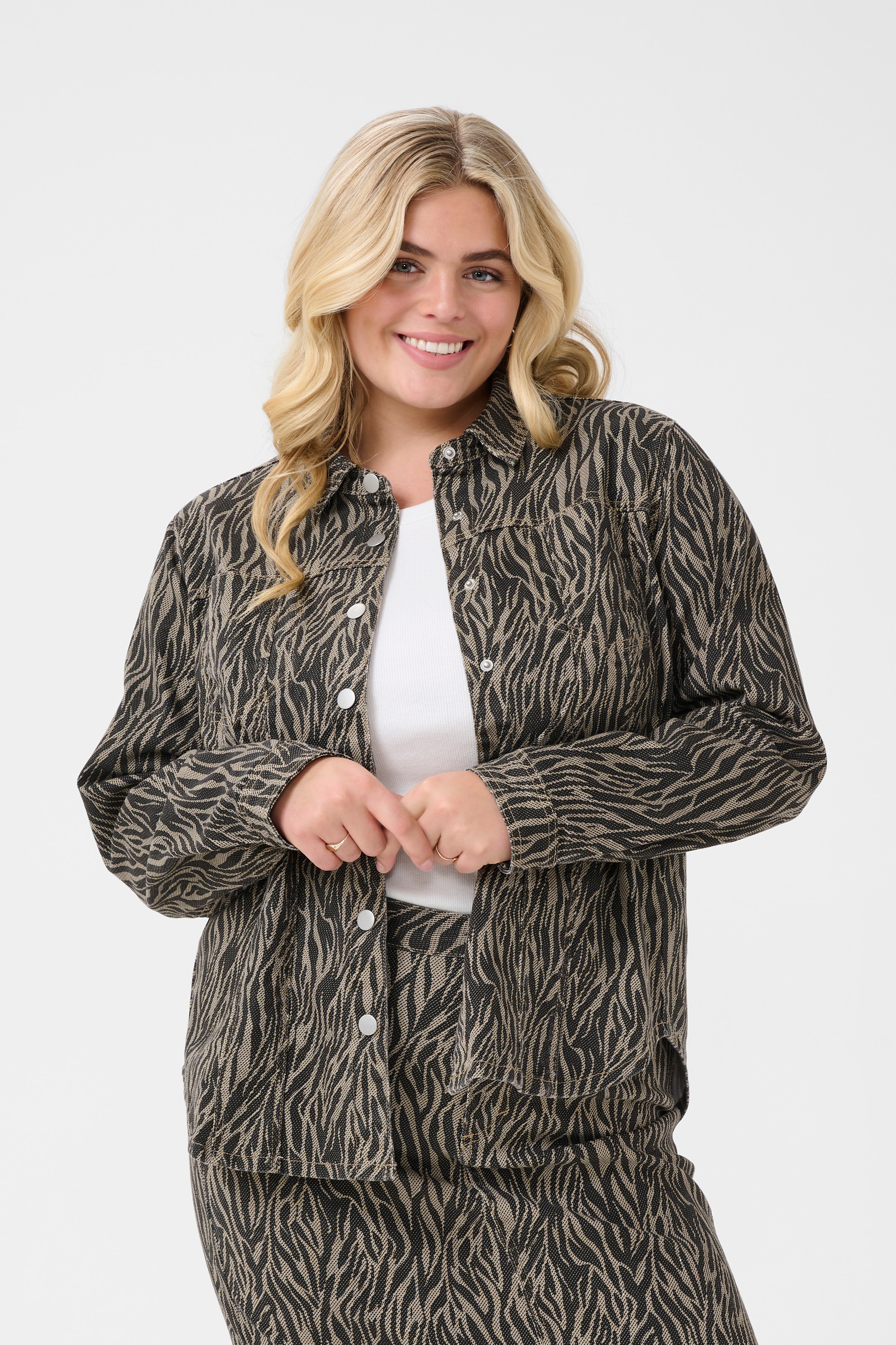 KCleonoma Shirt LOOKBOOK FRONT 10583409-107719