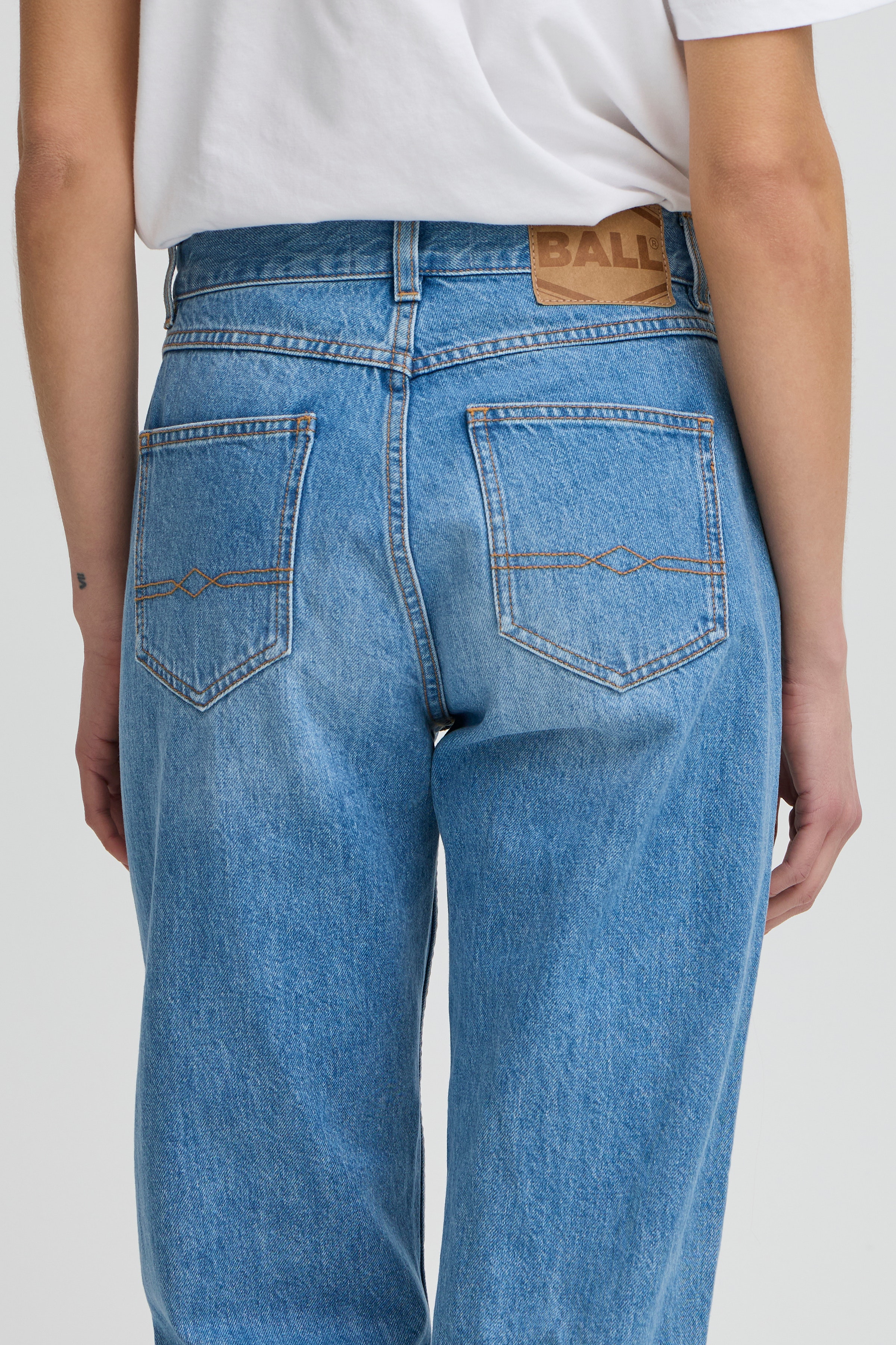 BAPAOLO Cropped Jeans LOOKBOOK DETAIL 50405076-204026