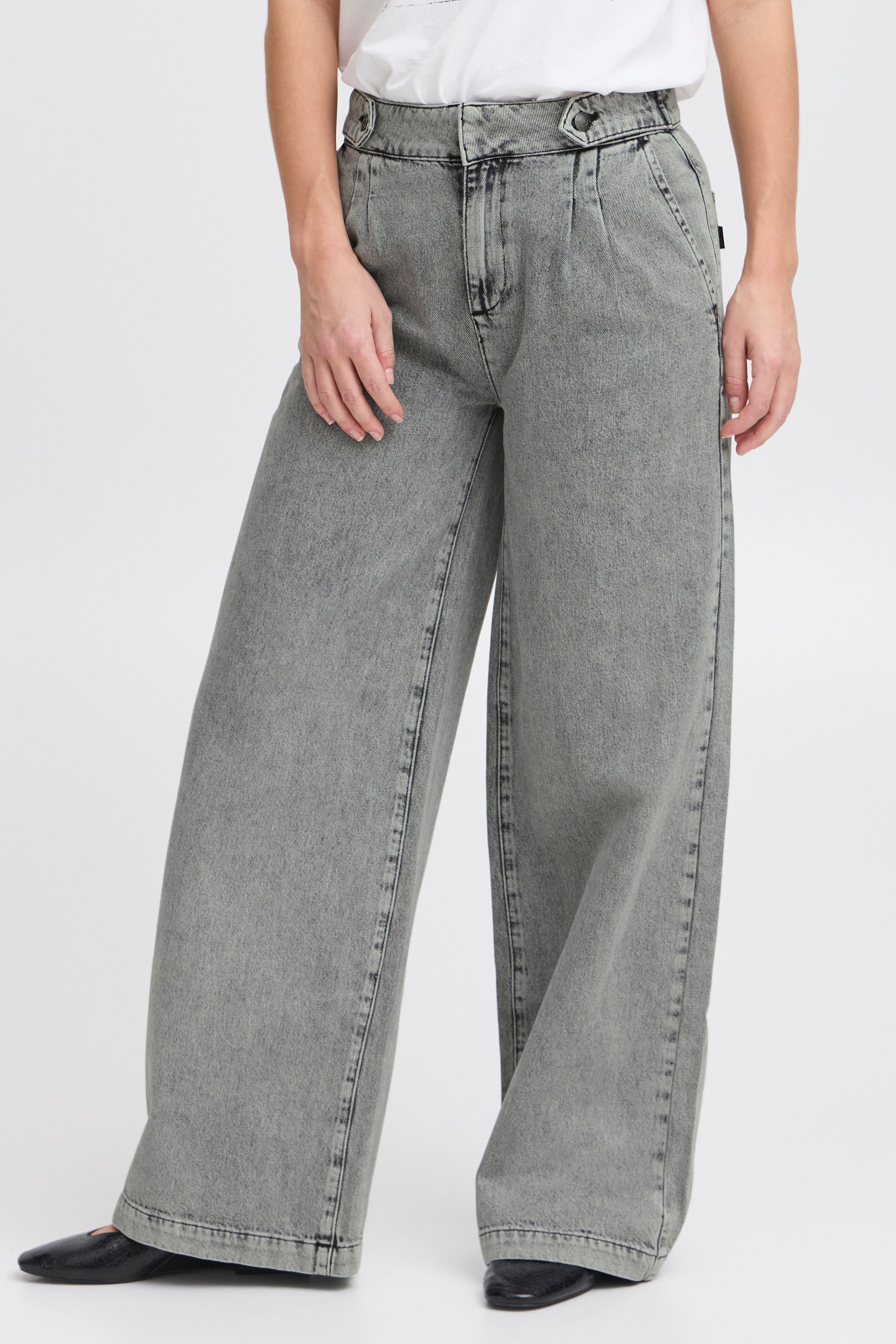 PZVICKY UHW Jeans Wide Leg LOOKBOOK FRONT 50208706-200006