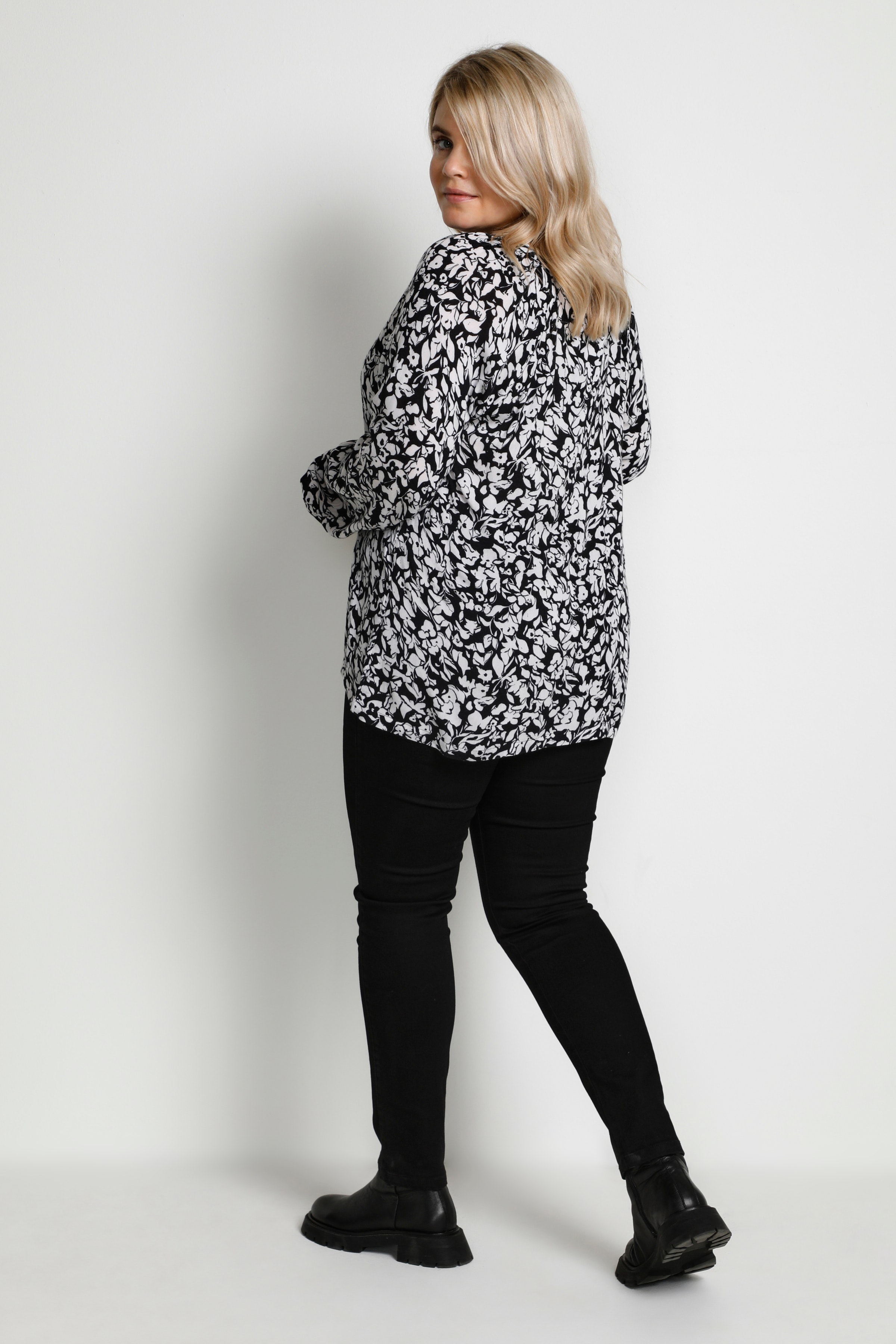 KCburma Blouse with long sleeve LOOKBOOK BACK 10580972-103088