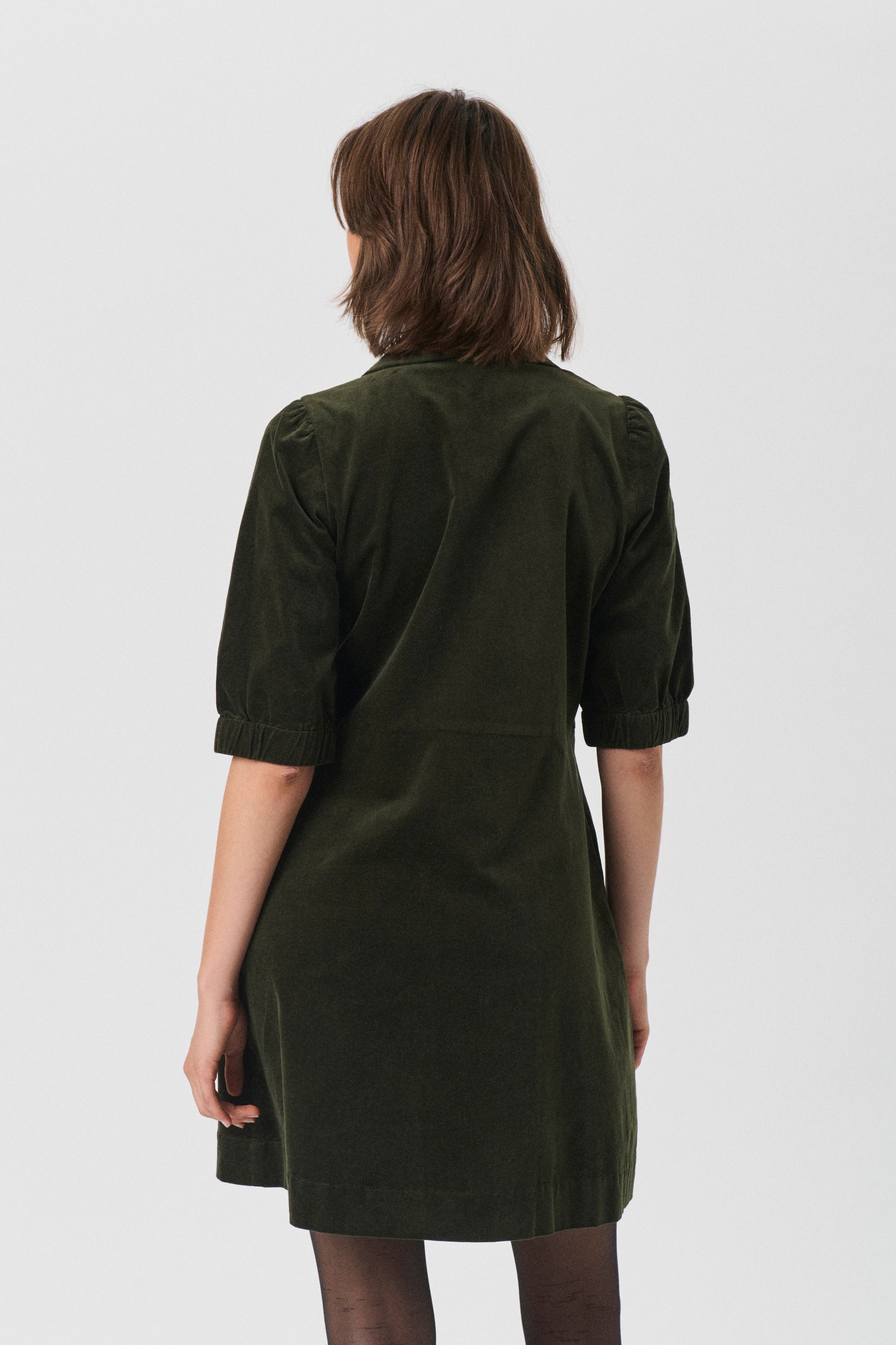 EyvorPW Dress LOOKBOOK BACK 30310360-190509
