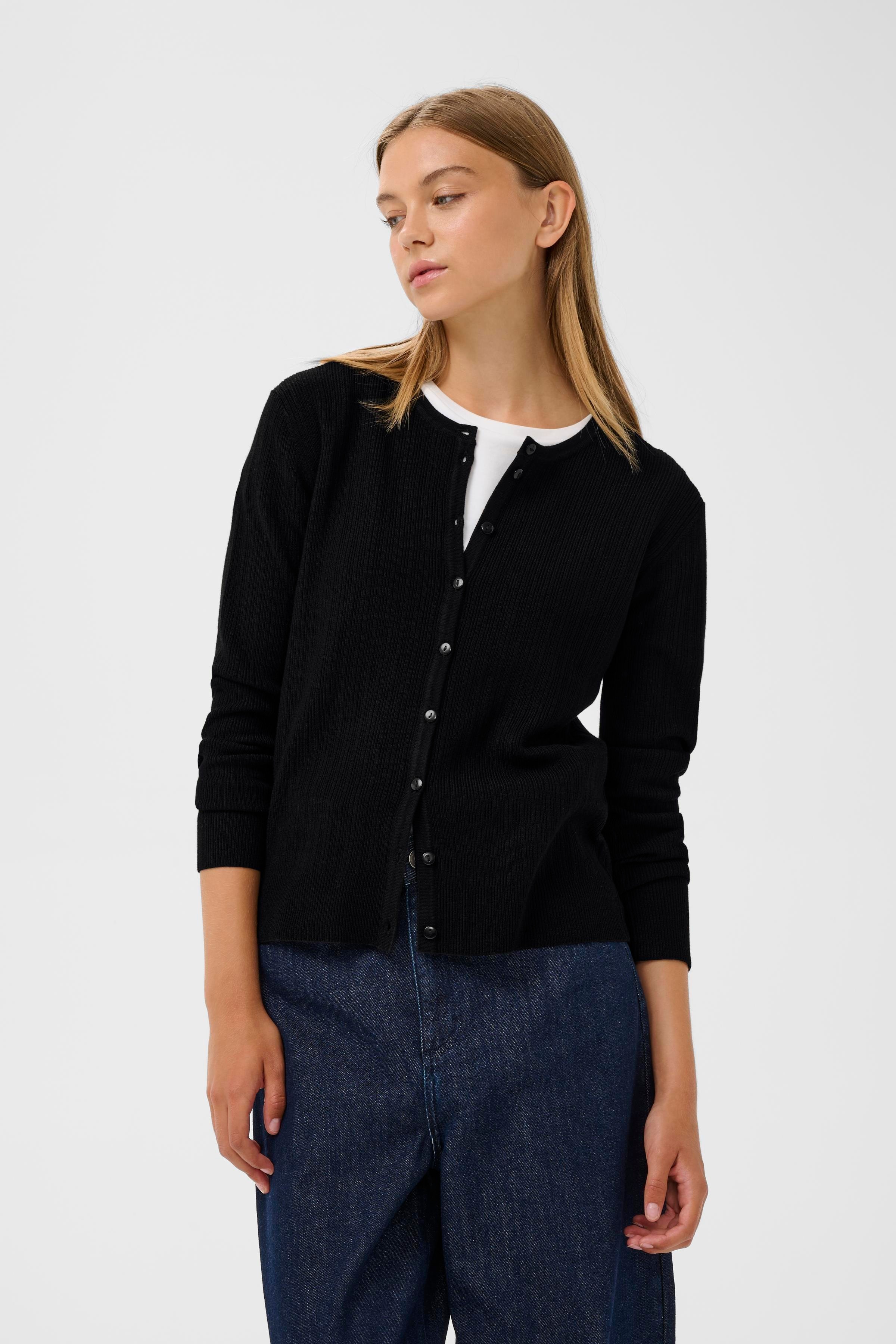 YenahIW Cardigan LOOKBOOK FRONT 30111126-194008