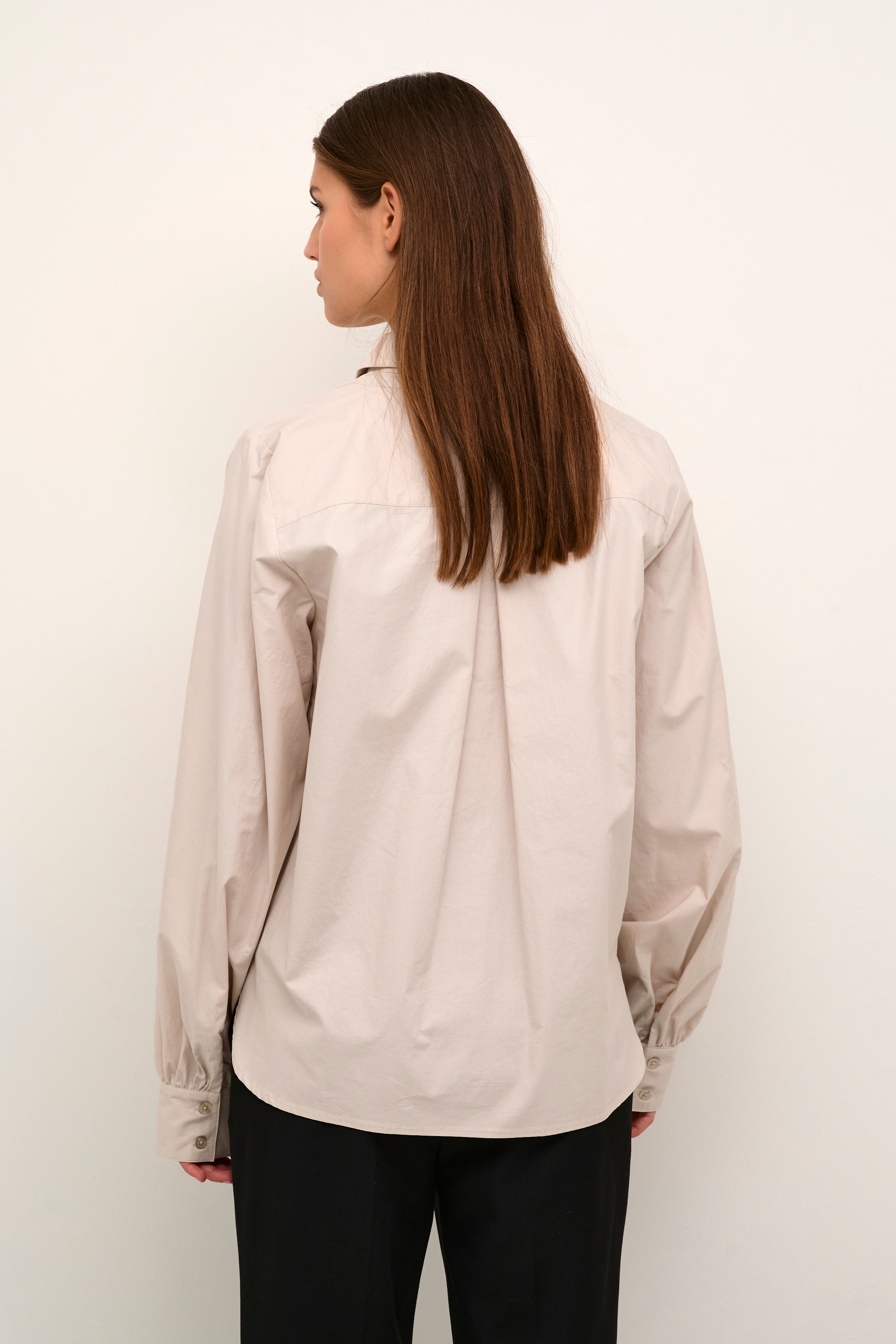 MadelaineKB Shirt LOOKBOOK BACK 10104773-141106