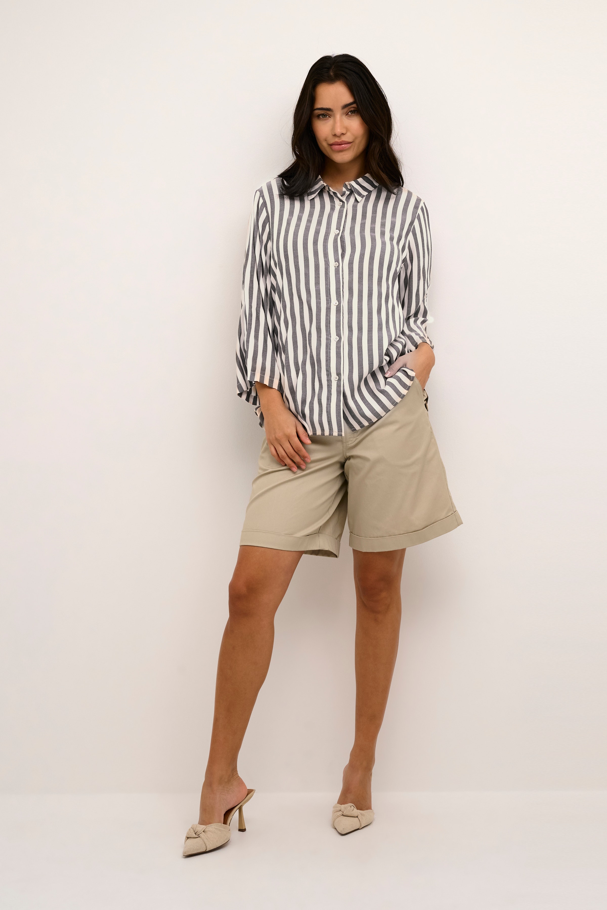 KAsummer Shirt LOOKBOOK FRONT 10508730-105946