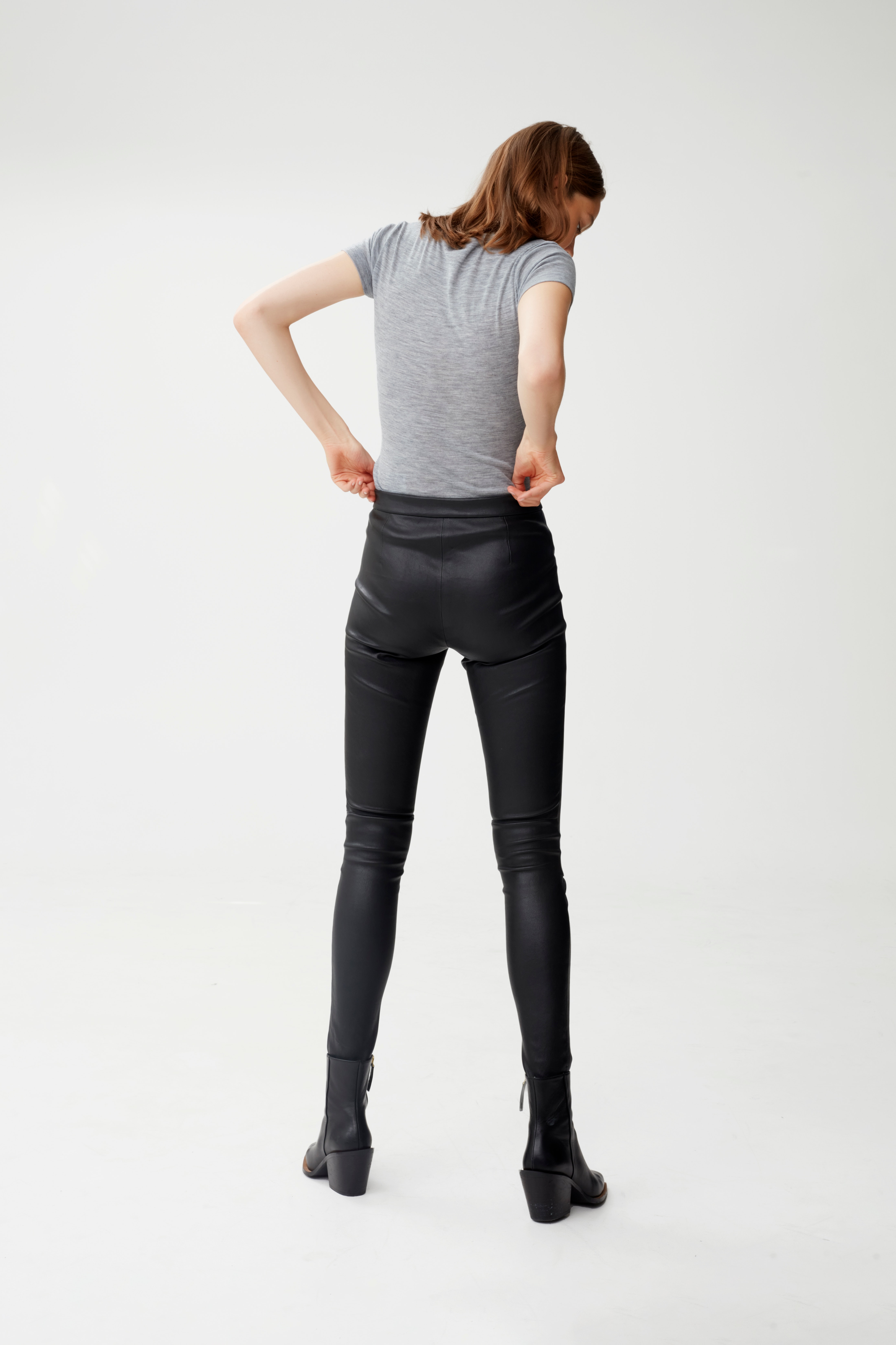 SashaGZ Trousers LOOKBOOK BACK 10902841-90001
