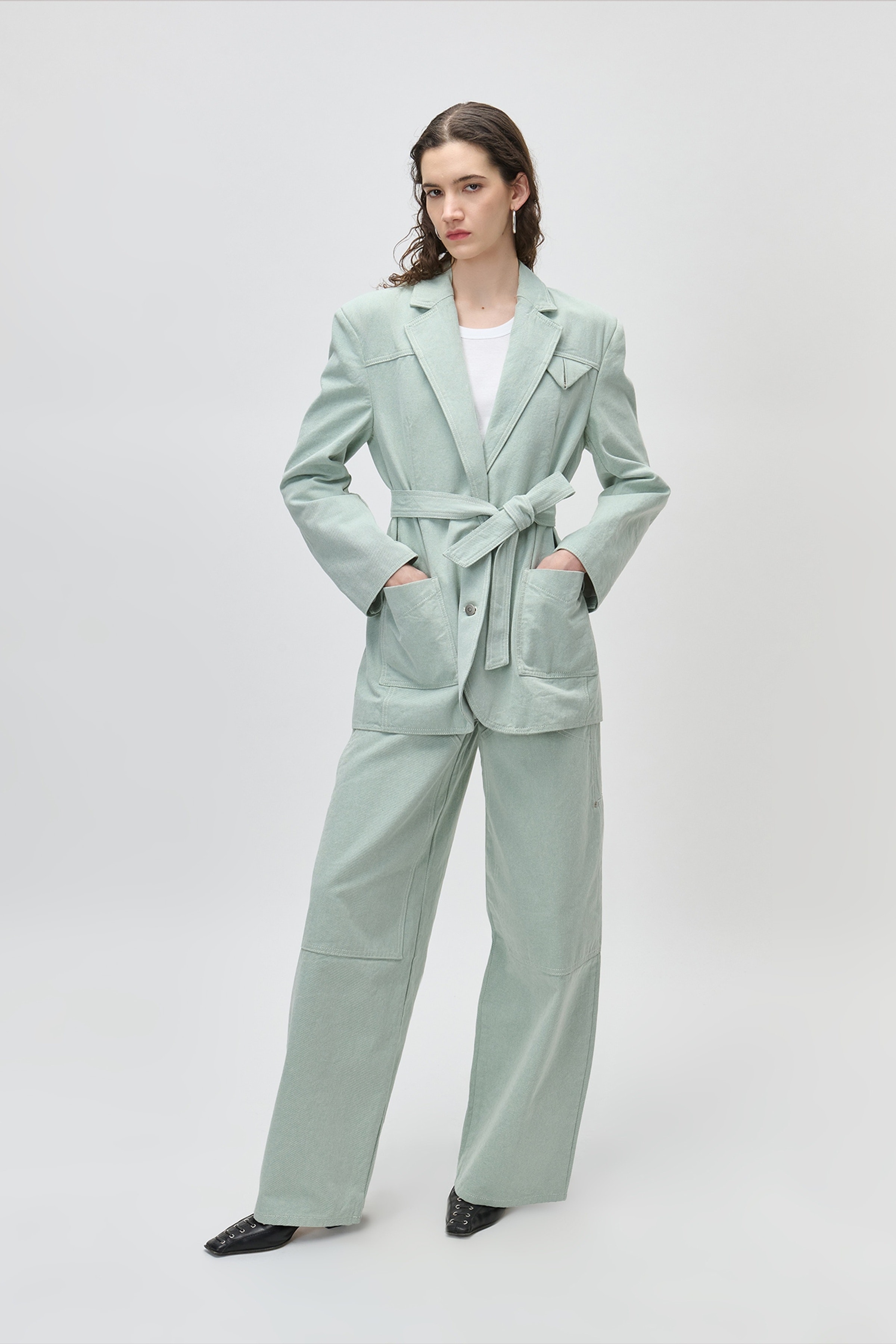 JEANETTE Blazer LOOKBOOK FRONT 30600705-MC2166