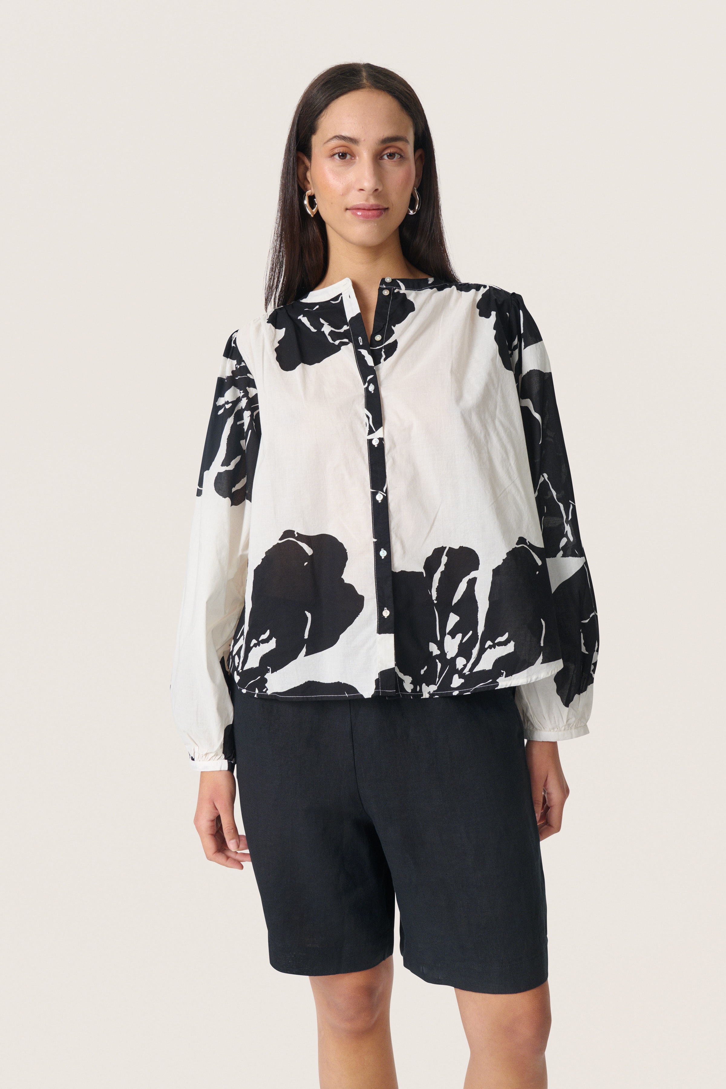 SLJoanne Bluse LOOKBOOK FRONT 30408321-303723