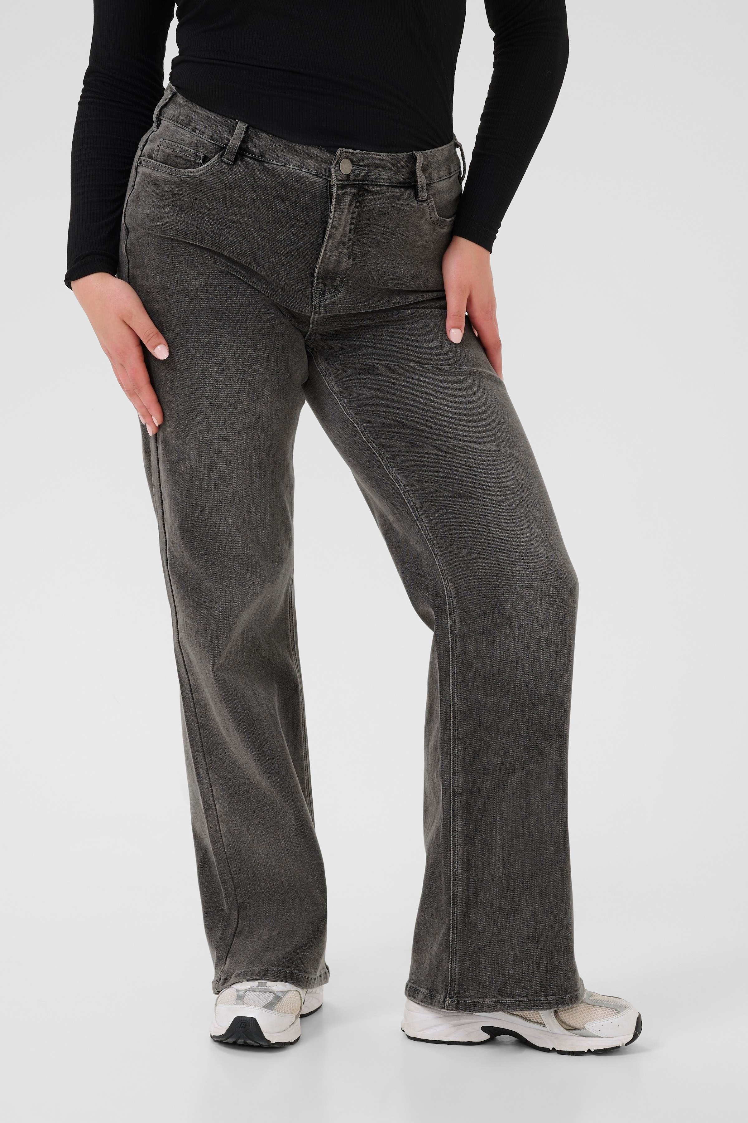 KCsina Jeans LOOKBOOK FRONT 10583446-103162