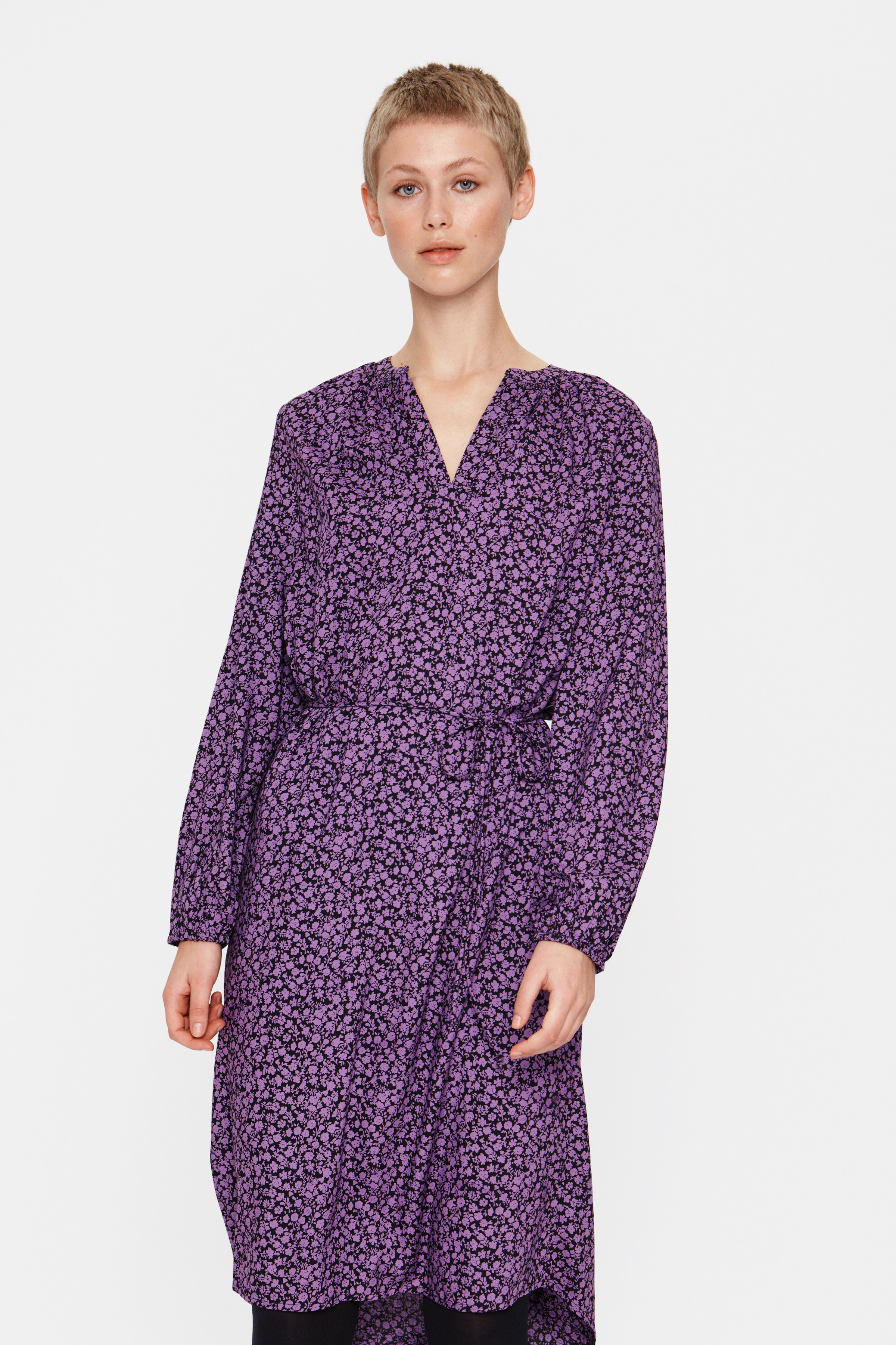 KorneliaSZ Kjole LOOKBOOK FRONT 30511718-301973