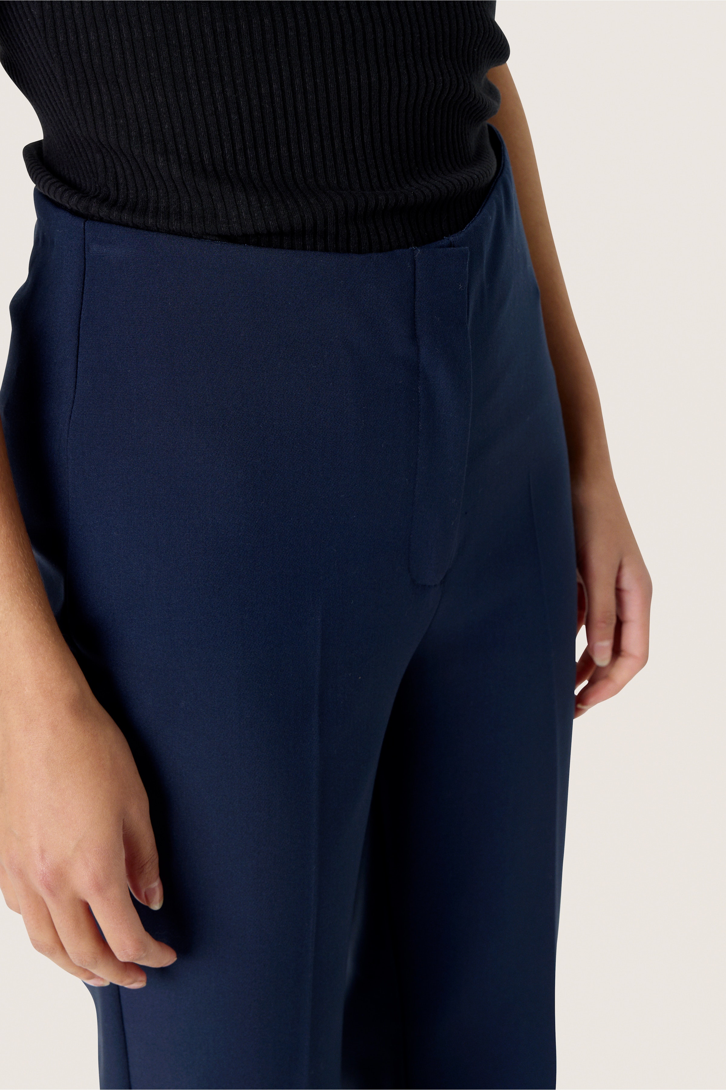 SLCorinne Hose LOOKBOOK DETAIL 30405801-193924