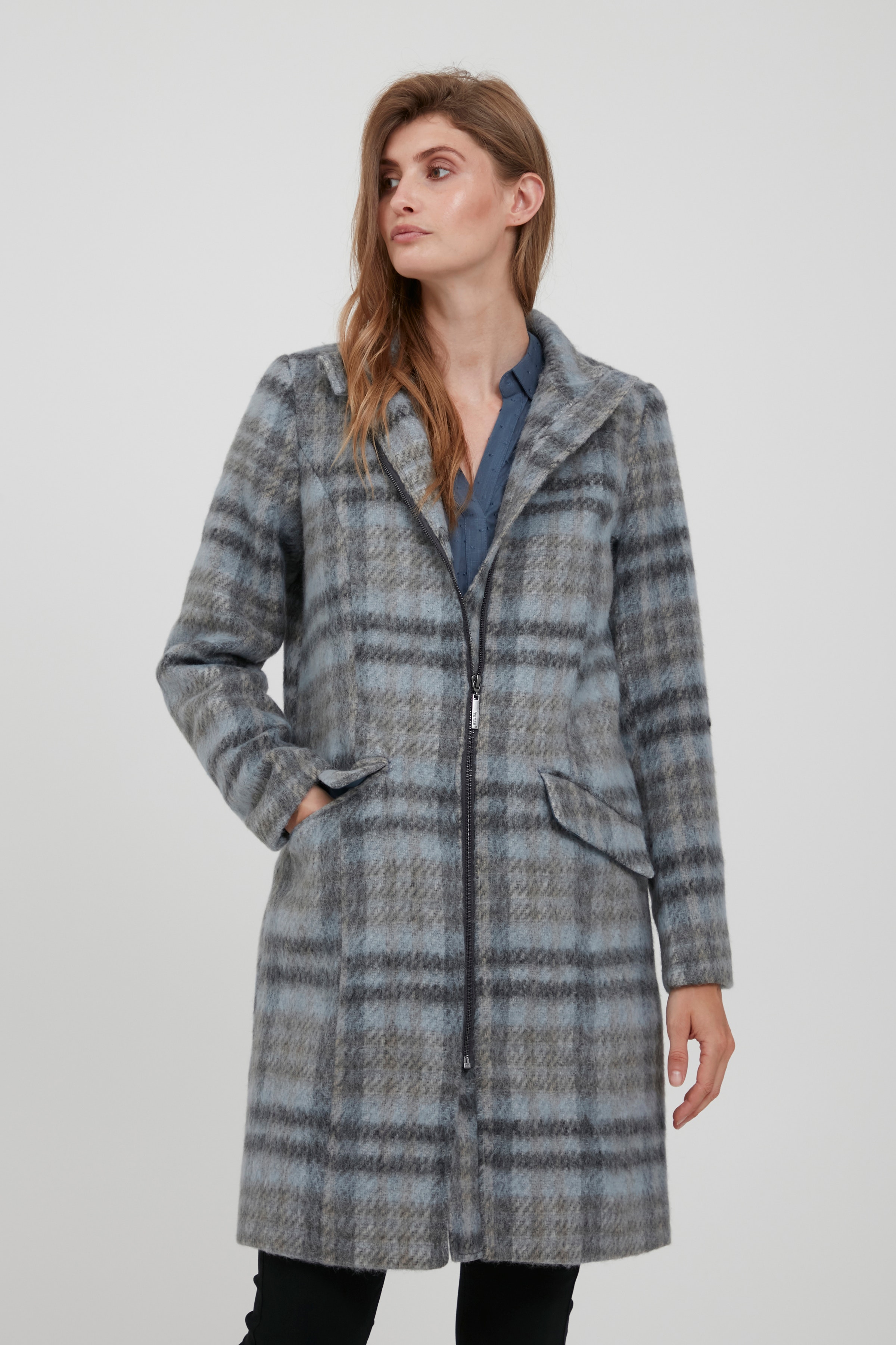 Outerwear LOOKBOOK FRONT 20609361-200111