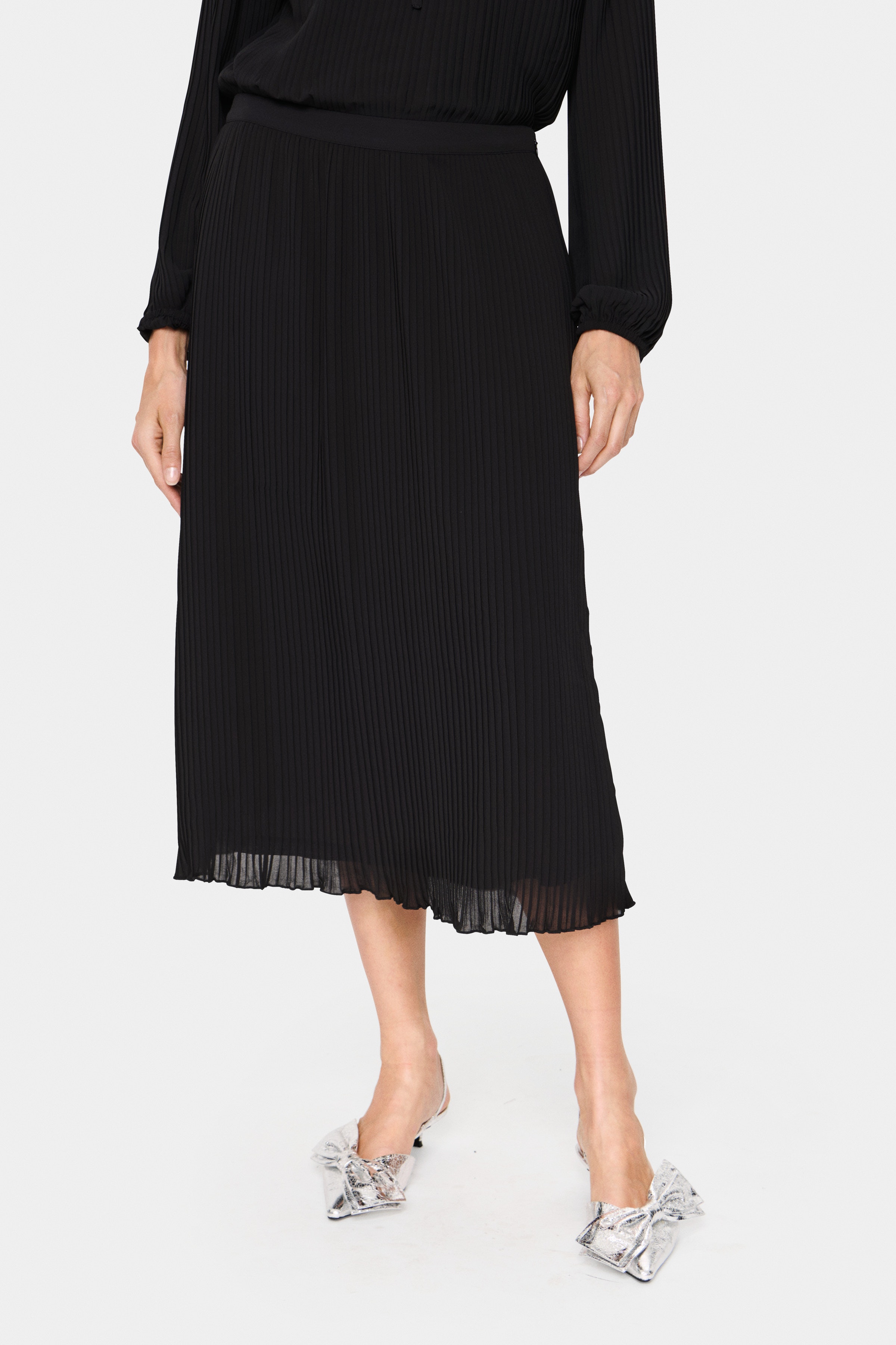 HoomaSZ Kjol LOOKBOOK FRONT 30513612-193911