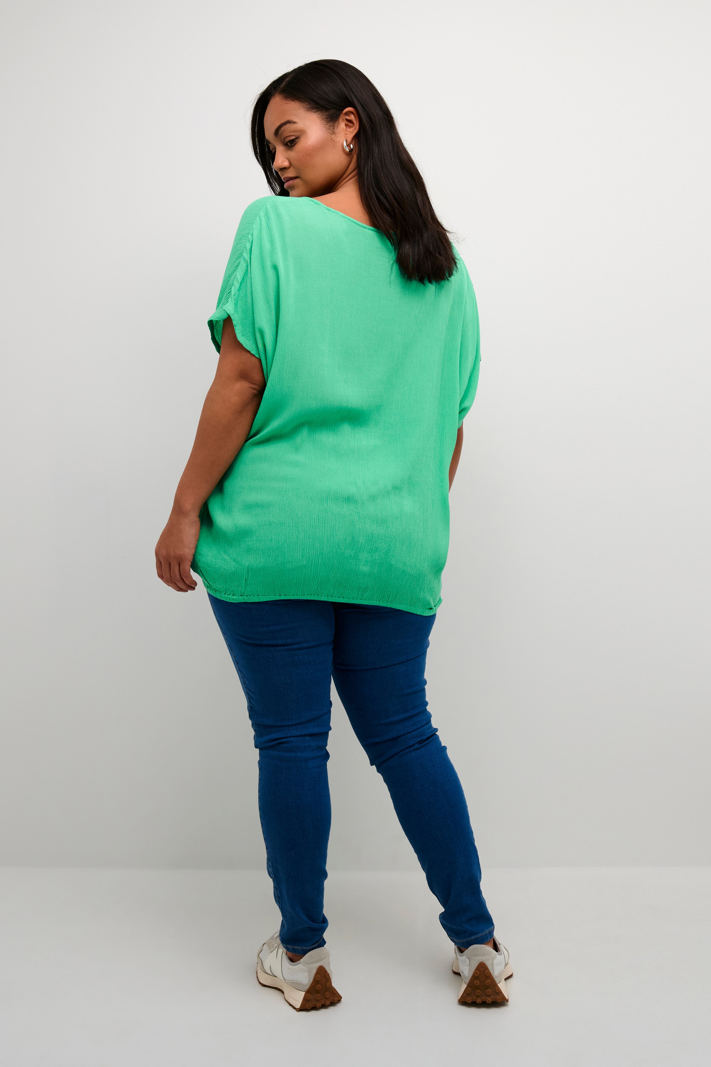 KCami Bluse LOOKBOOK BACK 10580267-165825