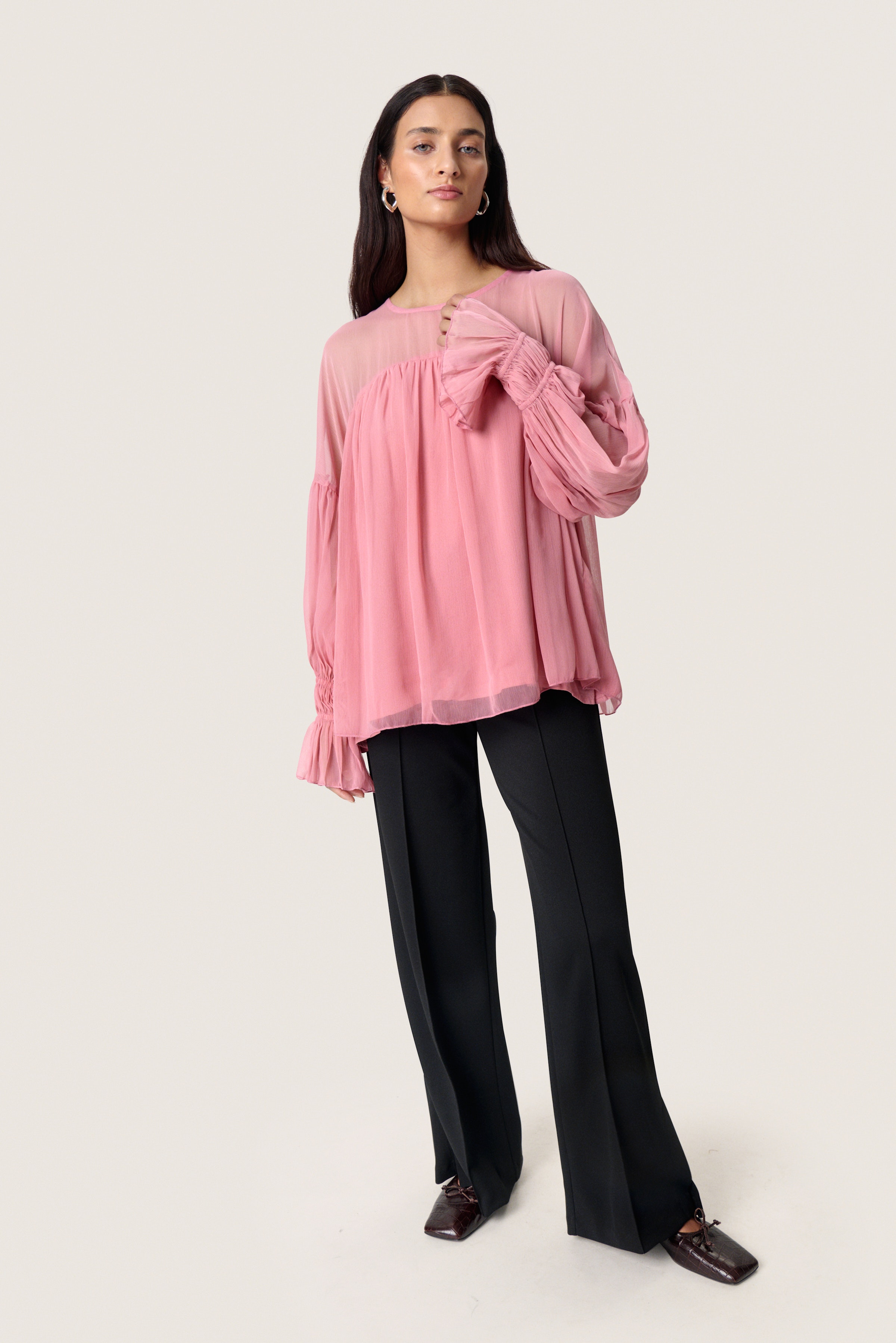 SLHarietta Bluse LOOKBOOK FRONT 30408815-161712