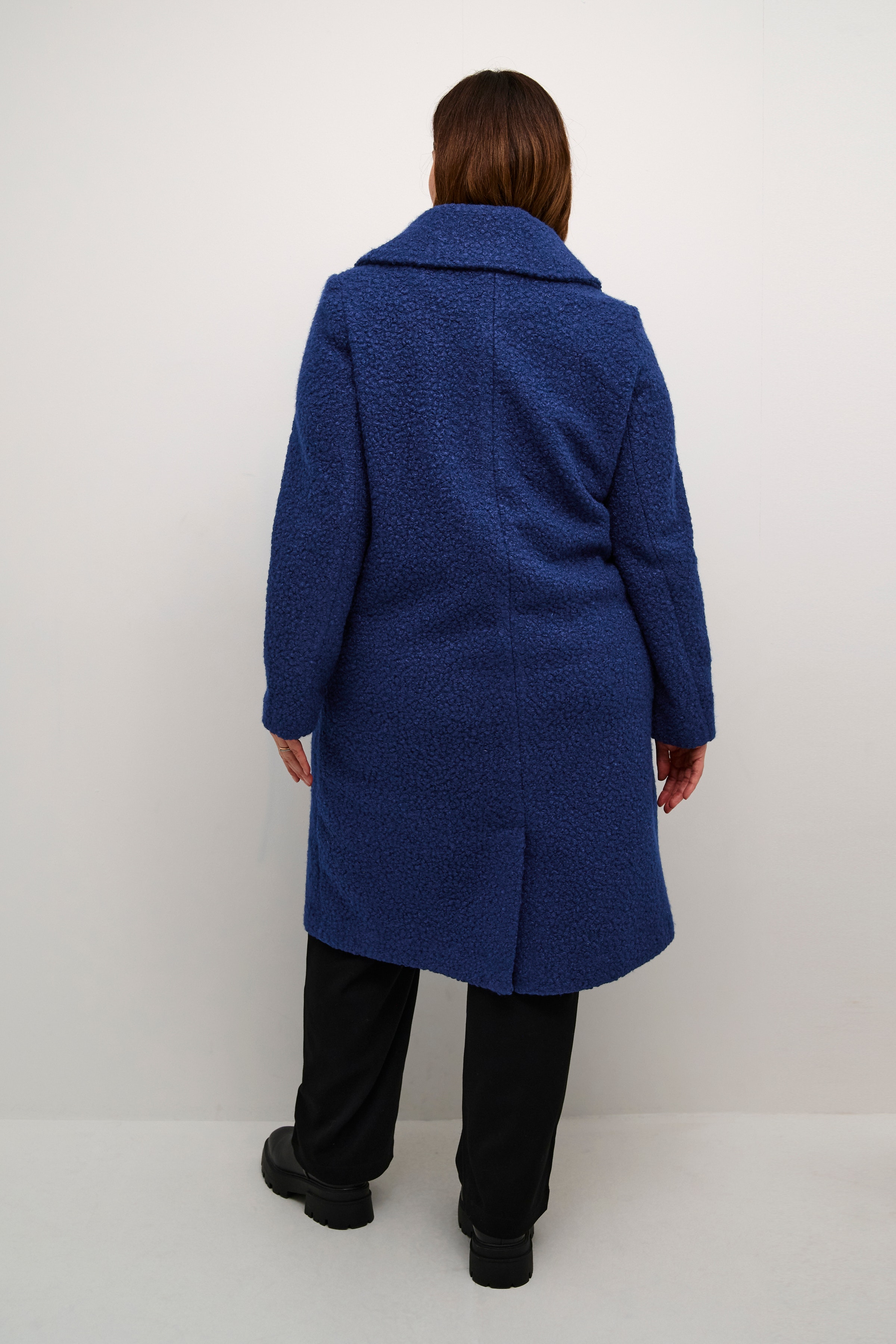 KCanni Coat LOOKBOOK BACK 10581142-193942