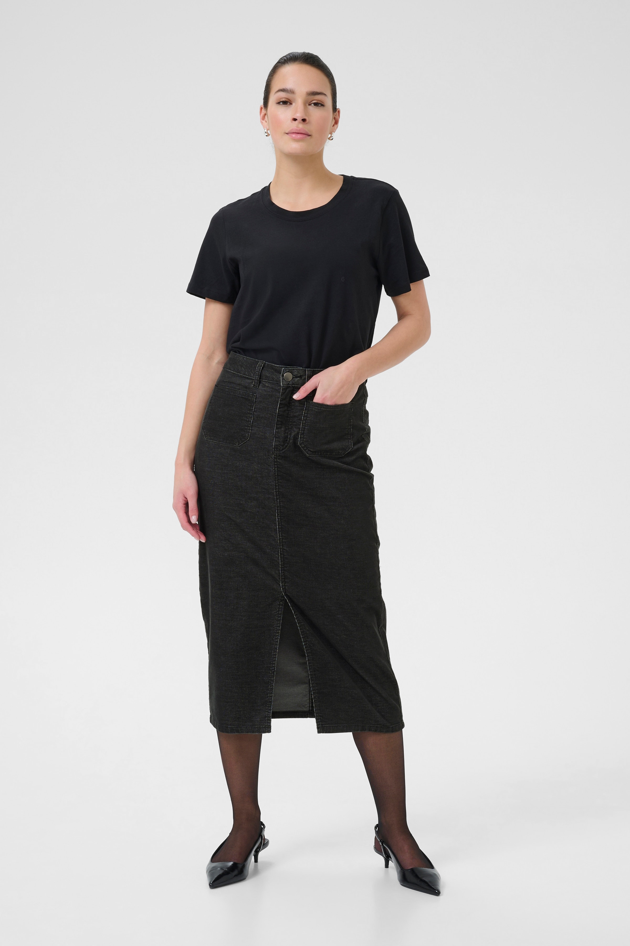 KAmolly Skirt LOOKBOOK FRONT 10510588-190205