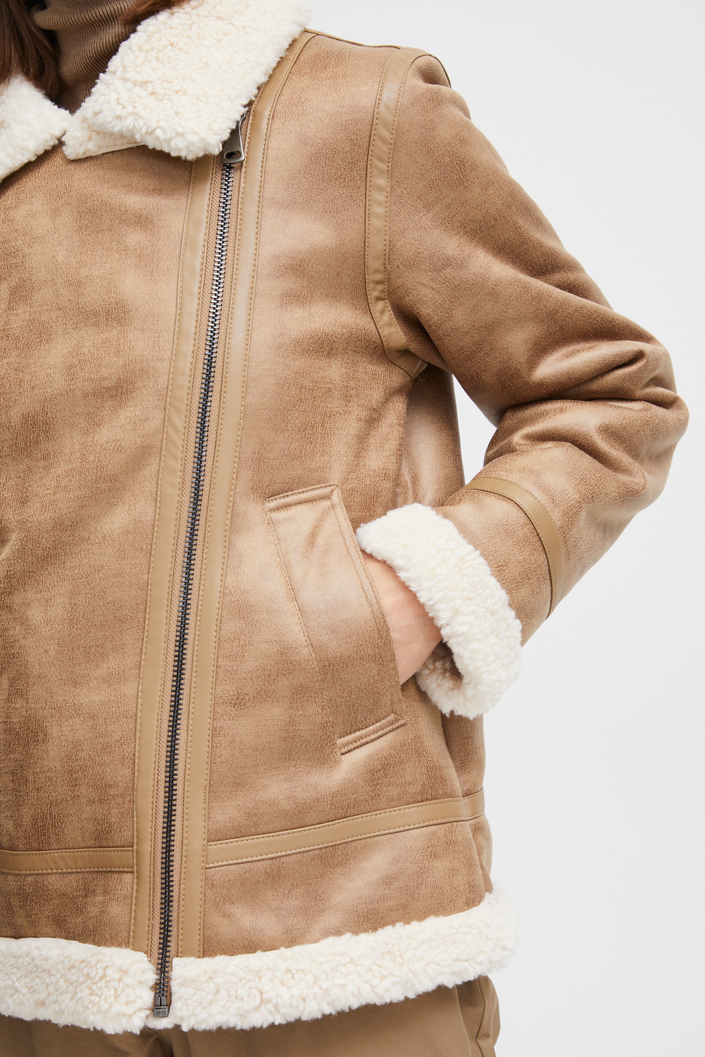 BYASANNE Oberbekleidung LOOKBOOK DETAIL 20815126-201687