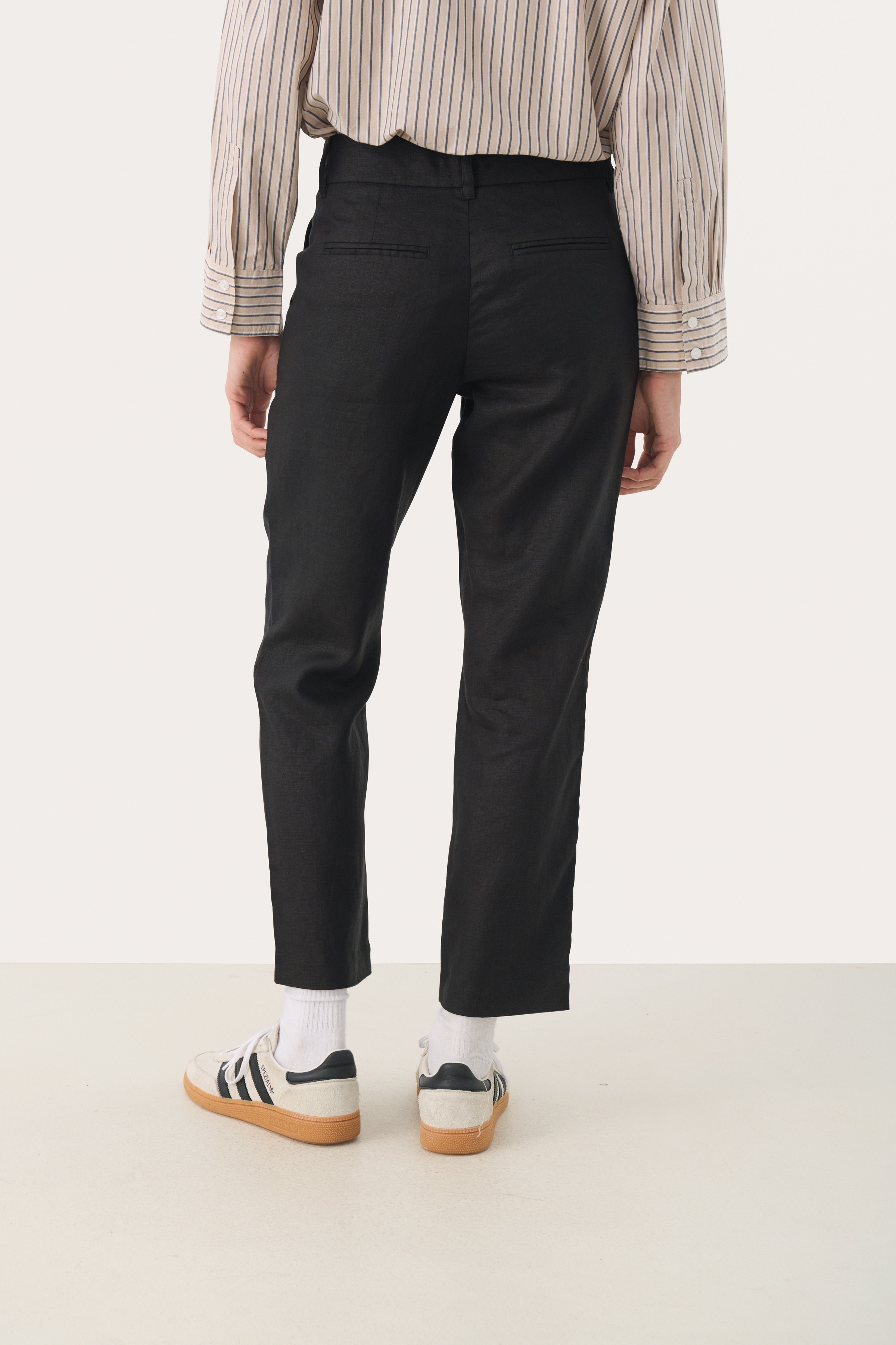 SoffePW Linen Trousers LOOKBOOK BACK 30309389-194008