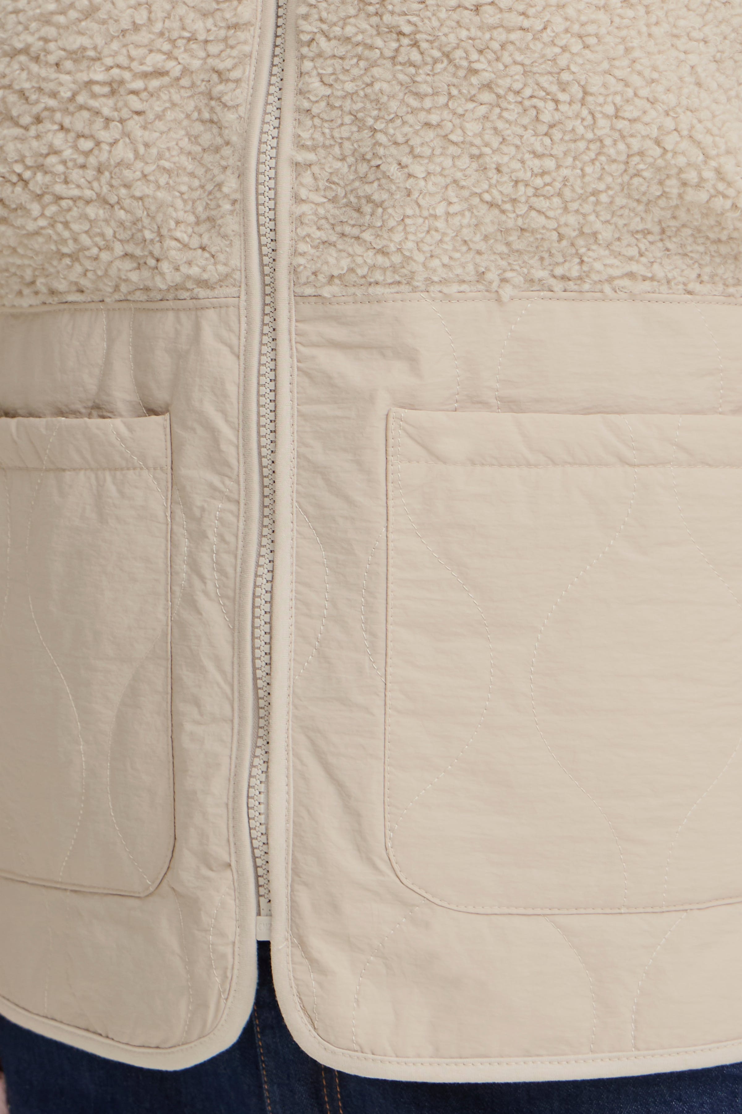 FRMIKALA Vest yttertøj LOOKBOOK DETAIL 20617373-140002