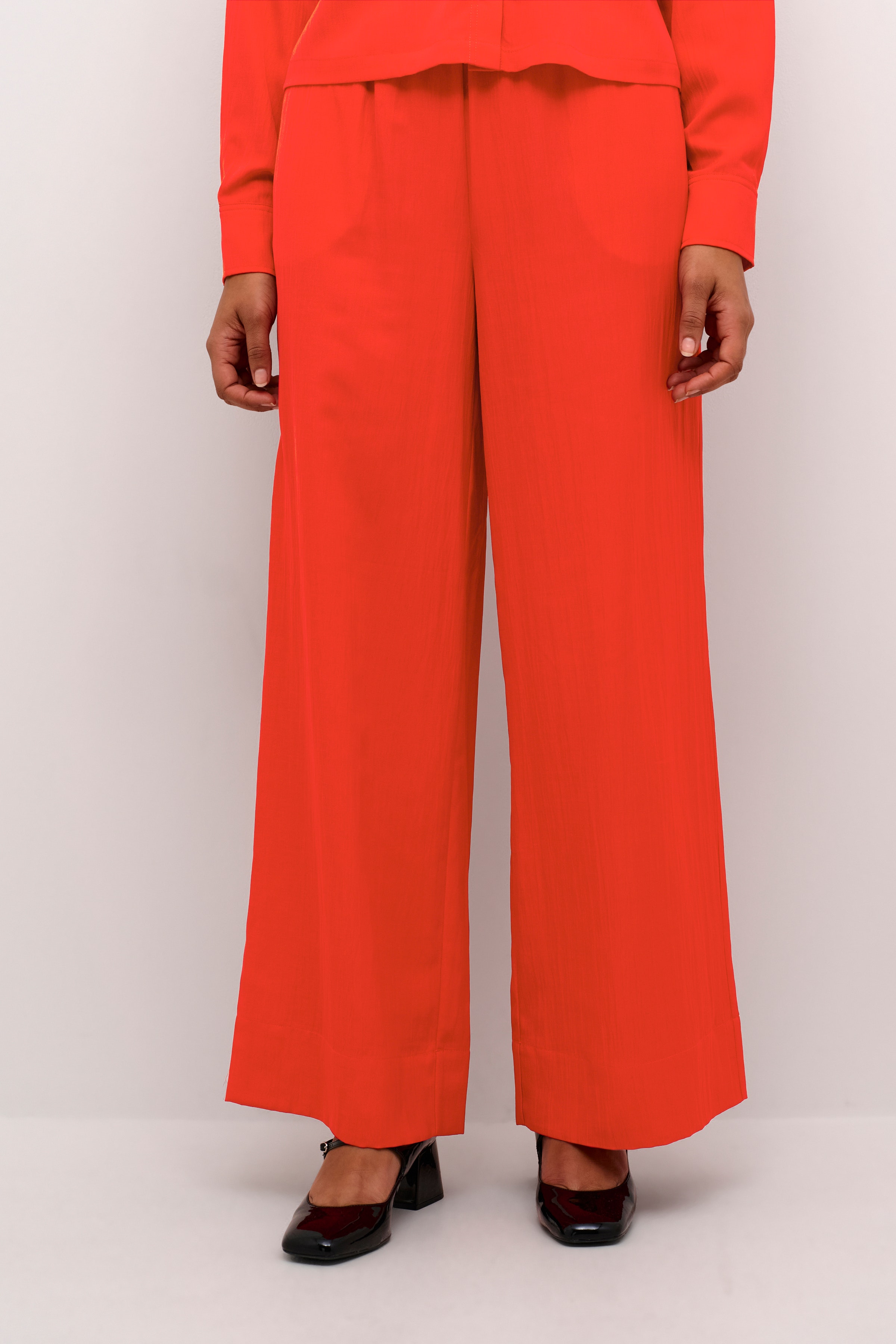 KAlogan Trousers LOOKBOOK FRONT 10509023-181664