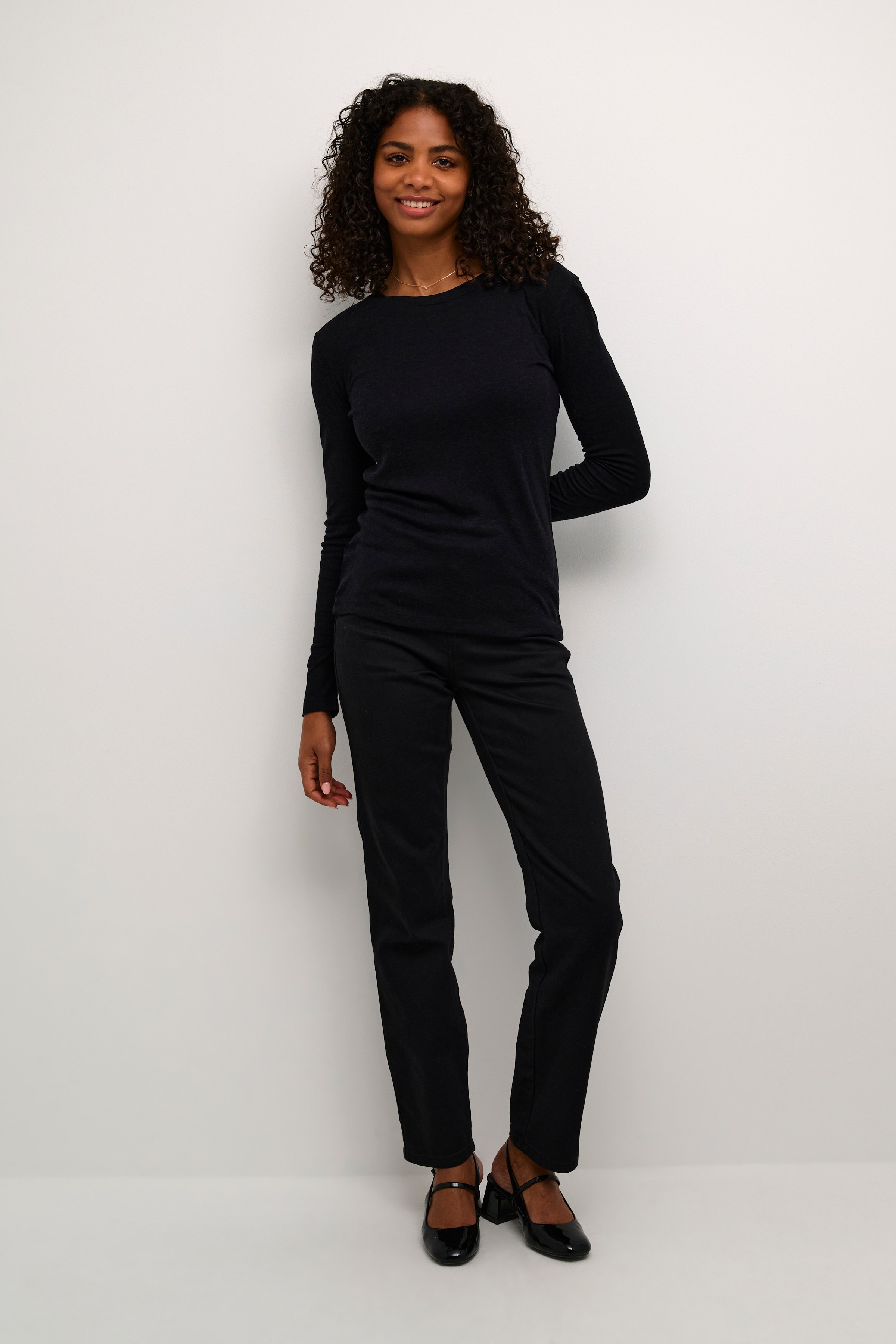 KAronia T-shirt LOOKBOOK FRONT 10509132-100121
