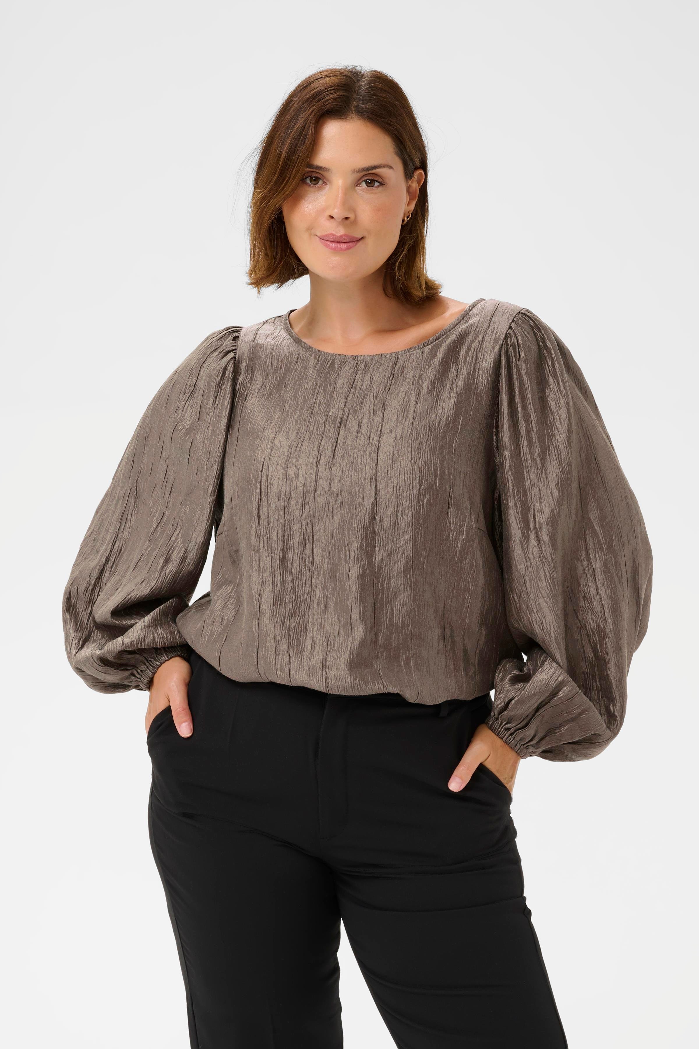 KCrizza Bluse LOOKBOOK FRONT 10583782-190808