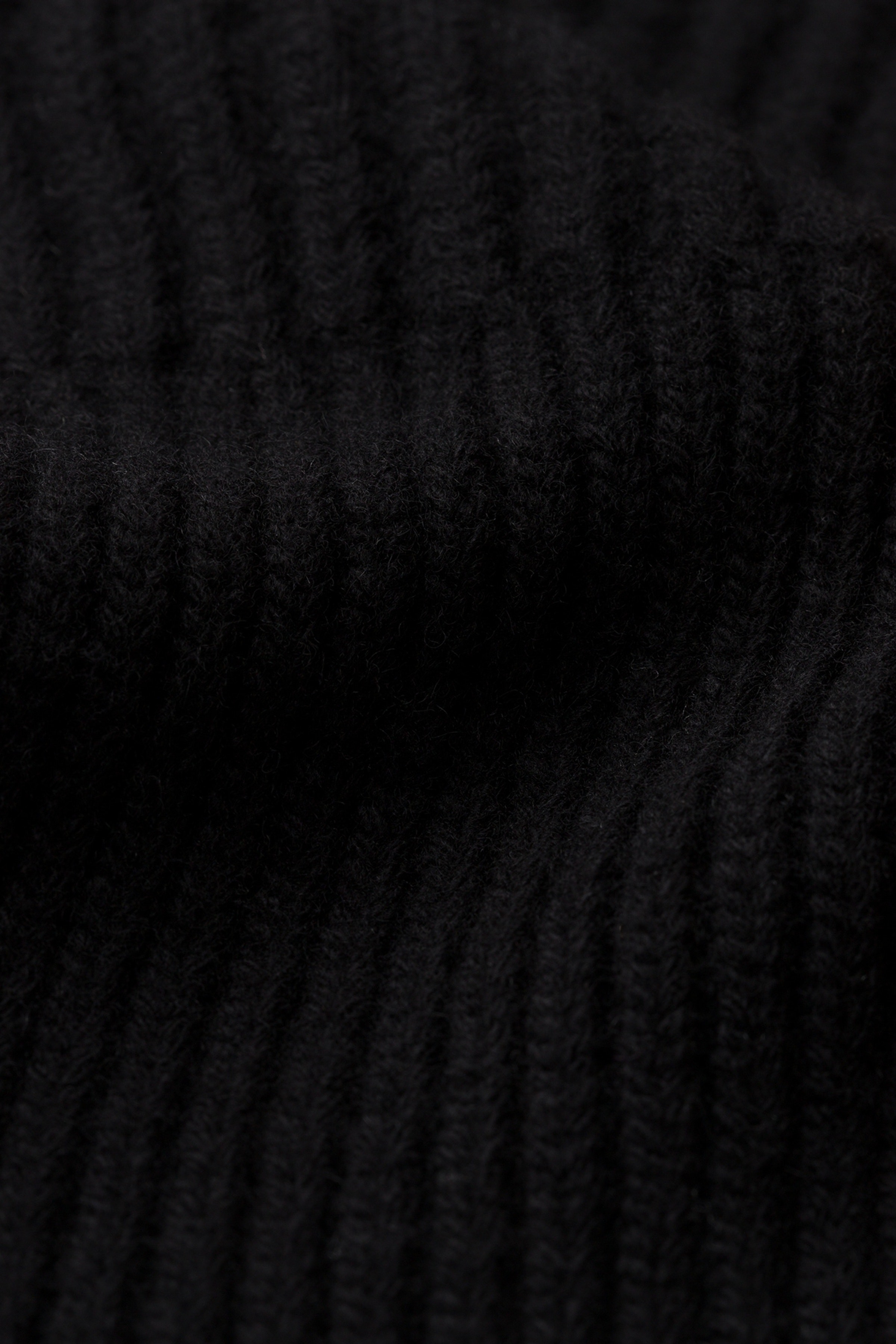 ANGELINA SKJERF PACK DETAIL 30600776-BK999