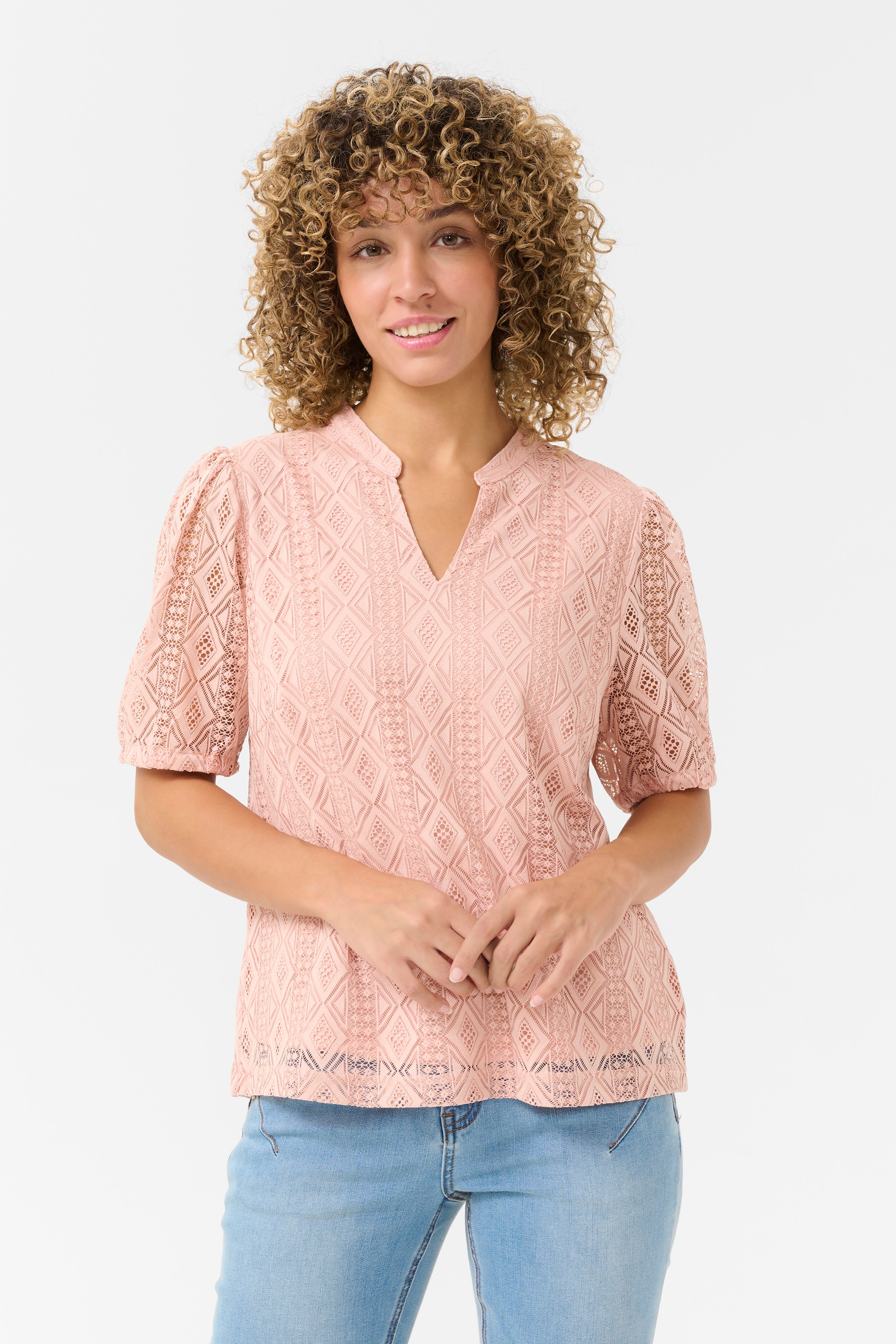 CRDanika Blouse LOOKBOOK FRONT 10613030-151512