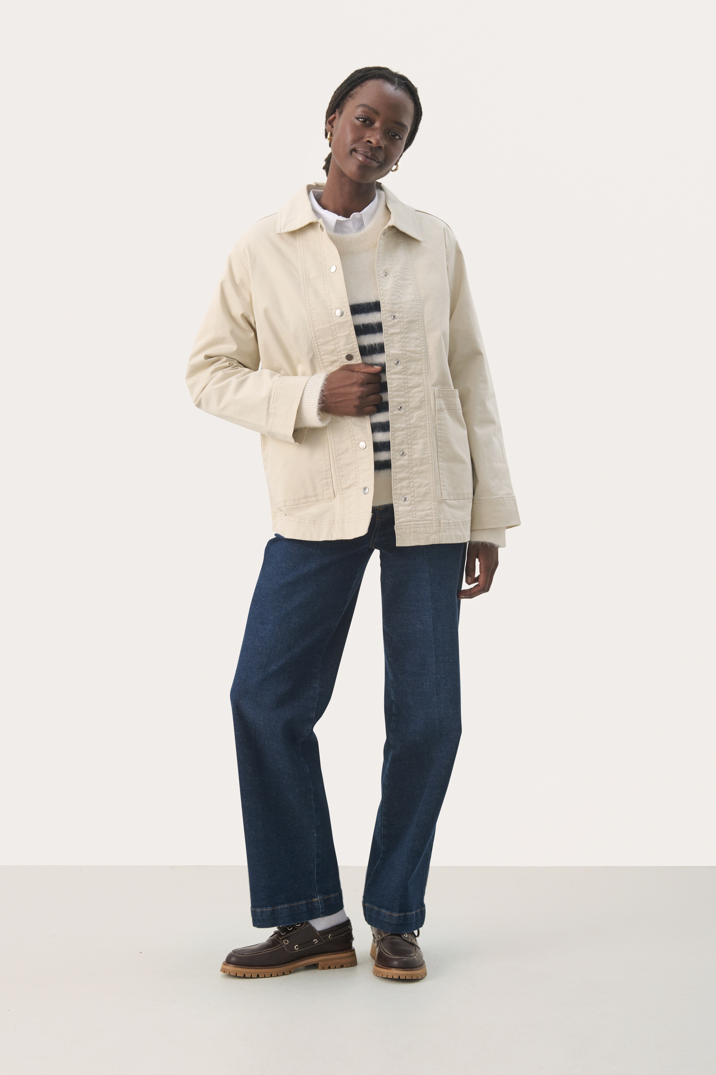 NadinPW Outerwear LOOKBOOK FRONT 30309180-130400