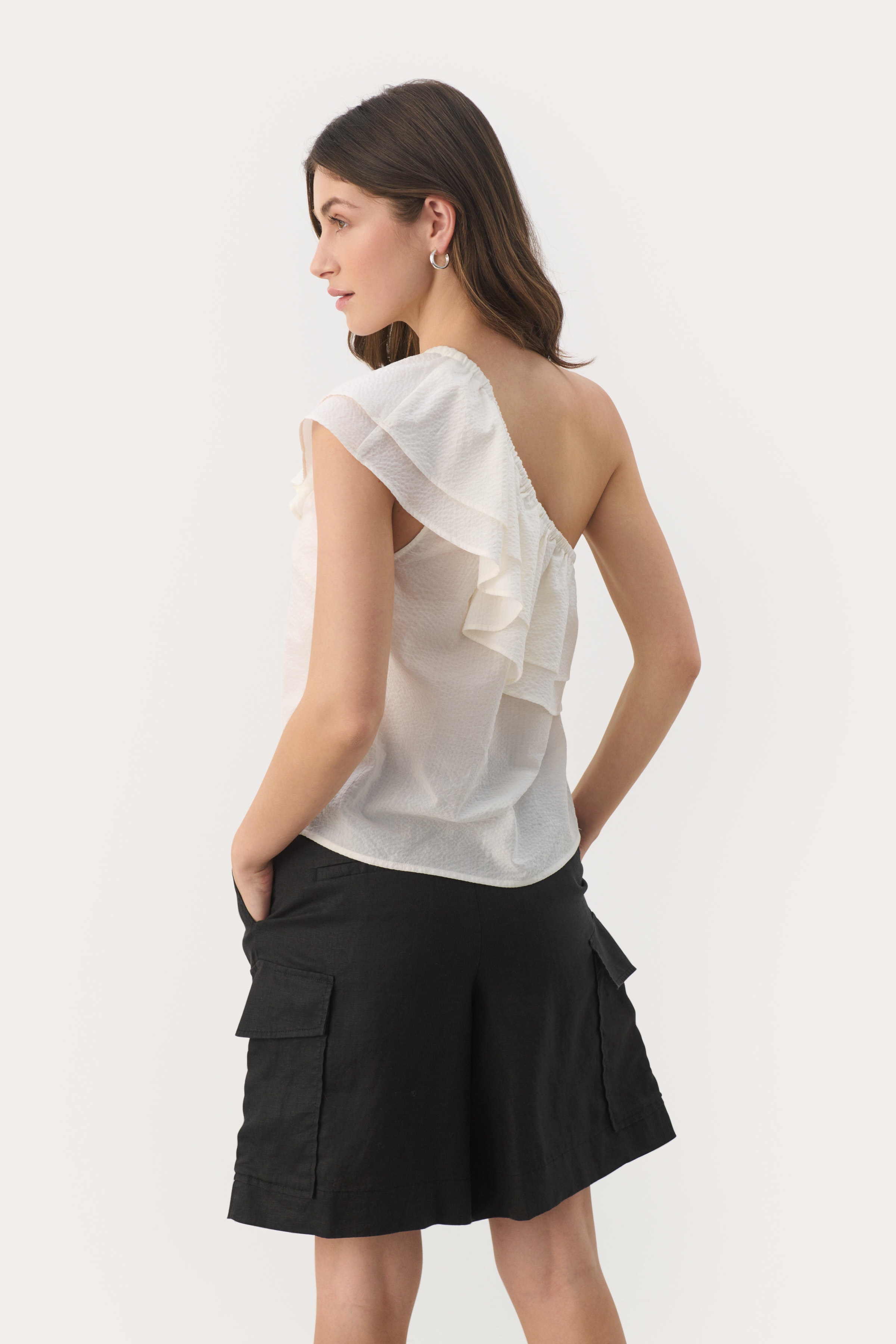 GinniePW One-shoulder top LOOKBOOK BACK 30308623-114801