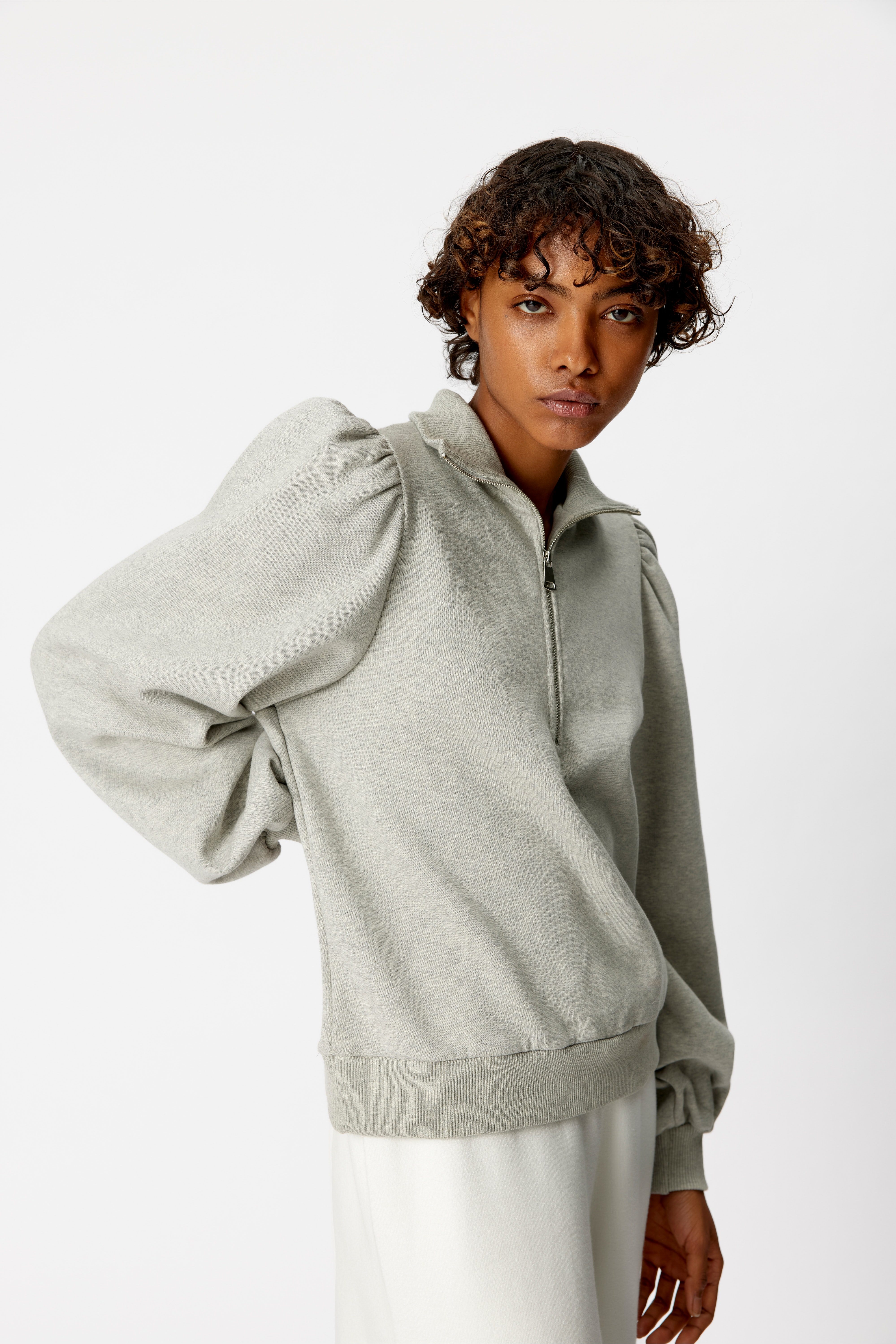 NankitaGZ Sweatshirt LOOKBOOK FRONT 10905581-100493