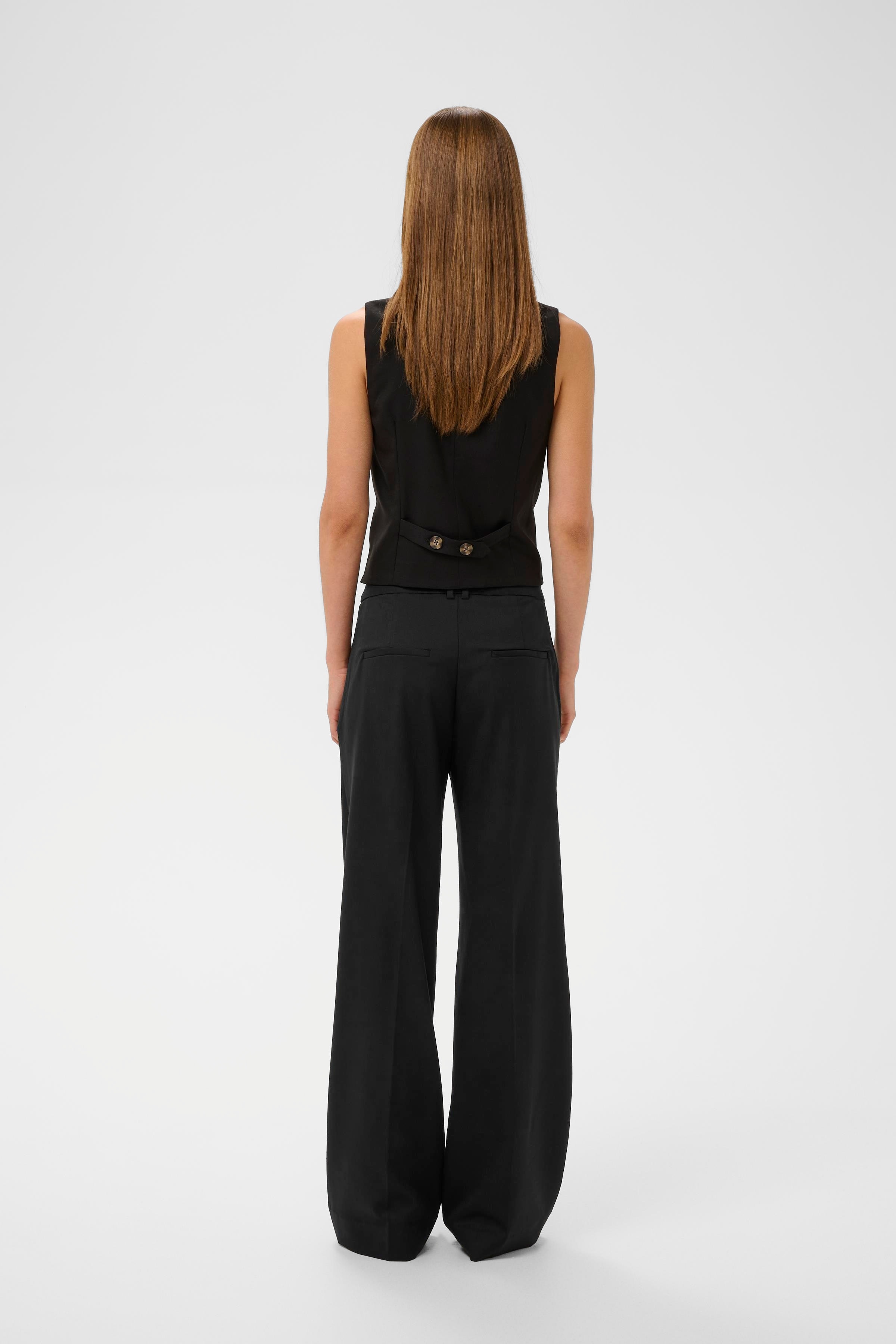 YuktaIW Bukser LOOKBOOK BACK 30111129-194008