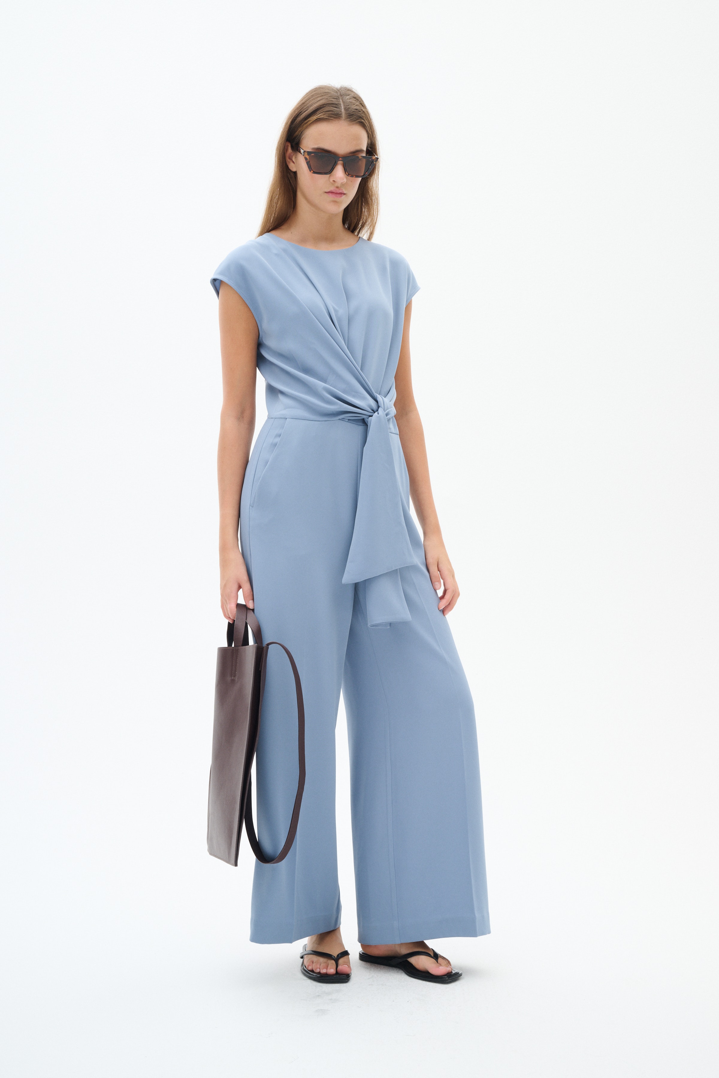 ZhenyIW Overall LOOKBOOK FRONT 30110096-183916