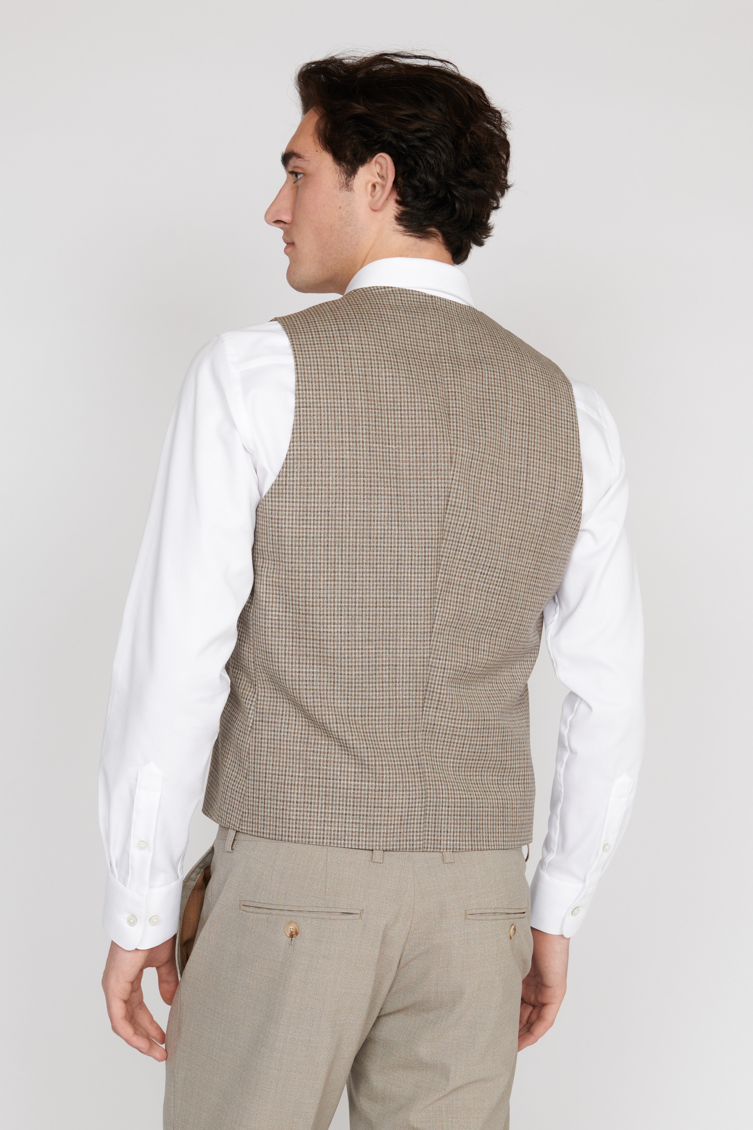 MAbreck Waistcoat LOOKBOOK BACK 30207392-181018