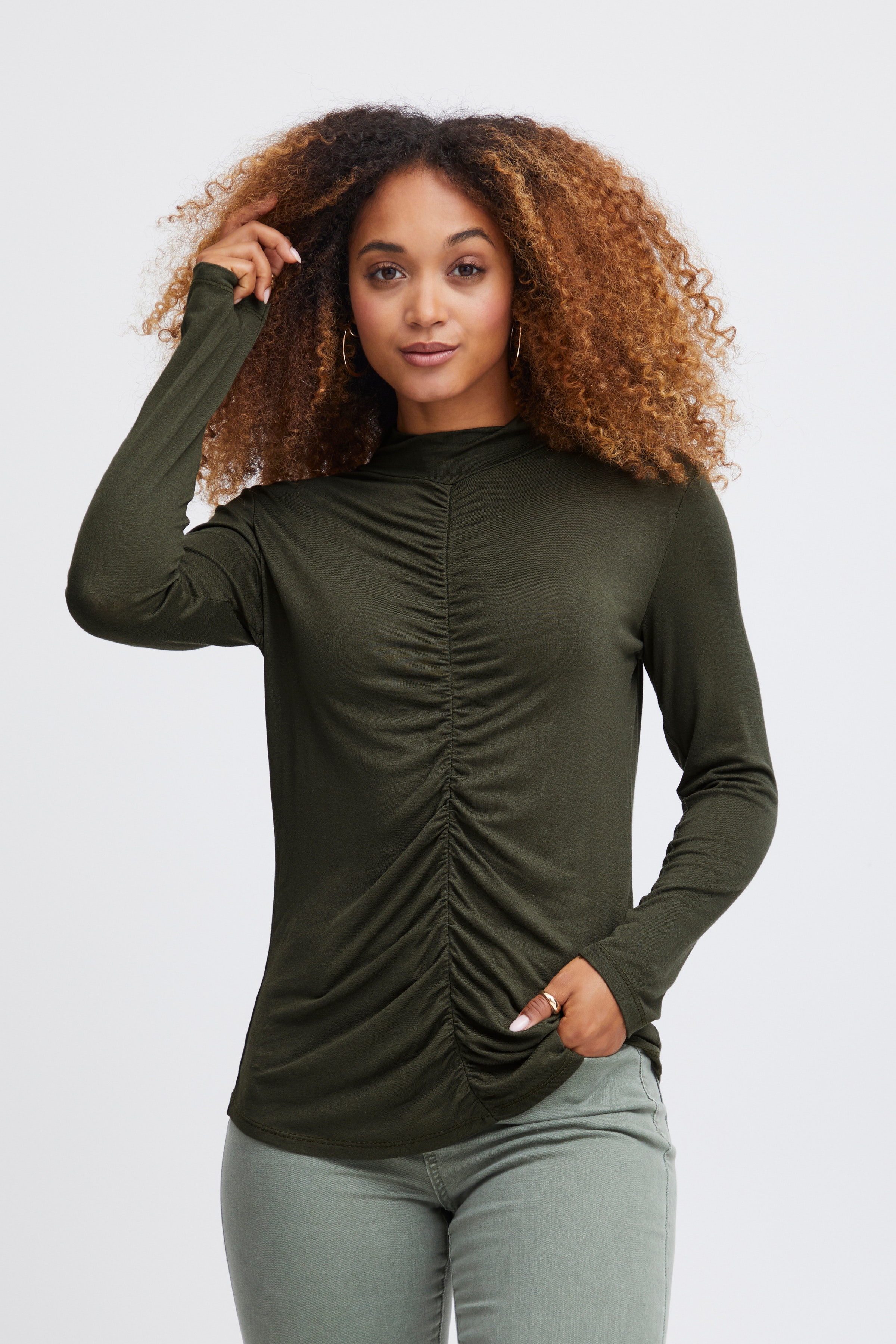 SBVADA Blouse LOOKBOOK FRONT 22100450-190312