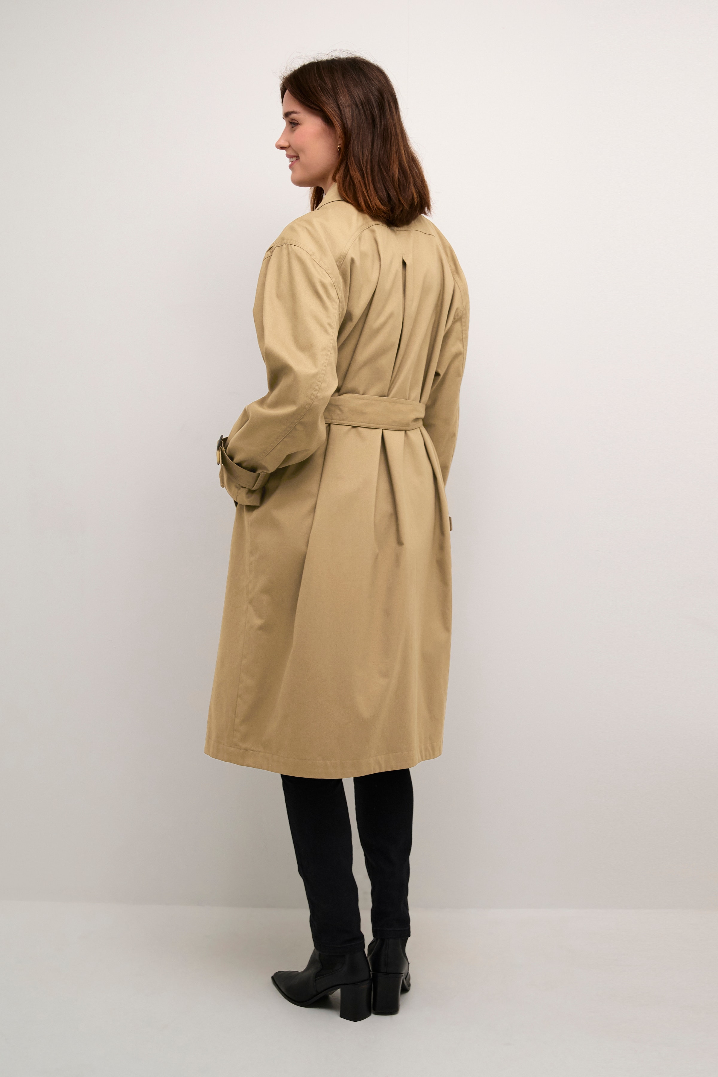 KAelise Trenchcoat LOOKBOOK BACK 10508775-171115