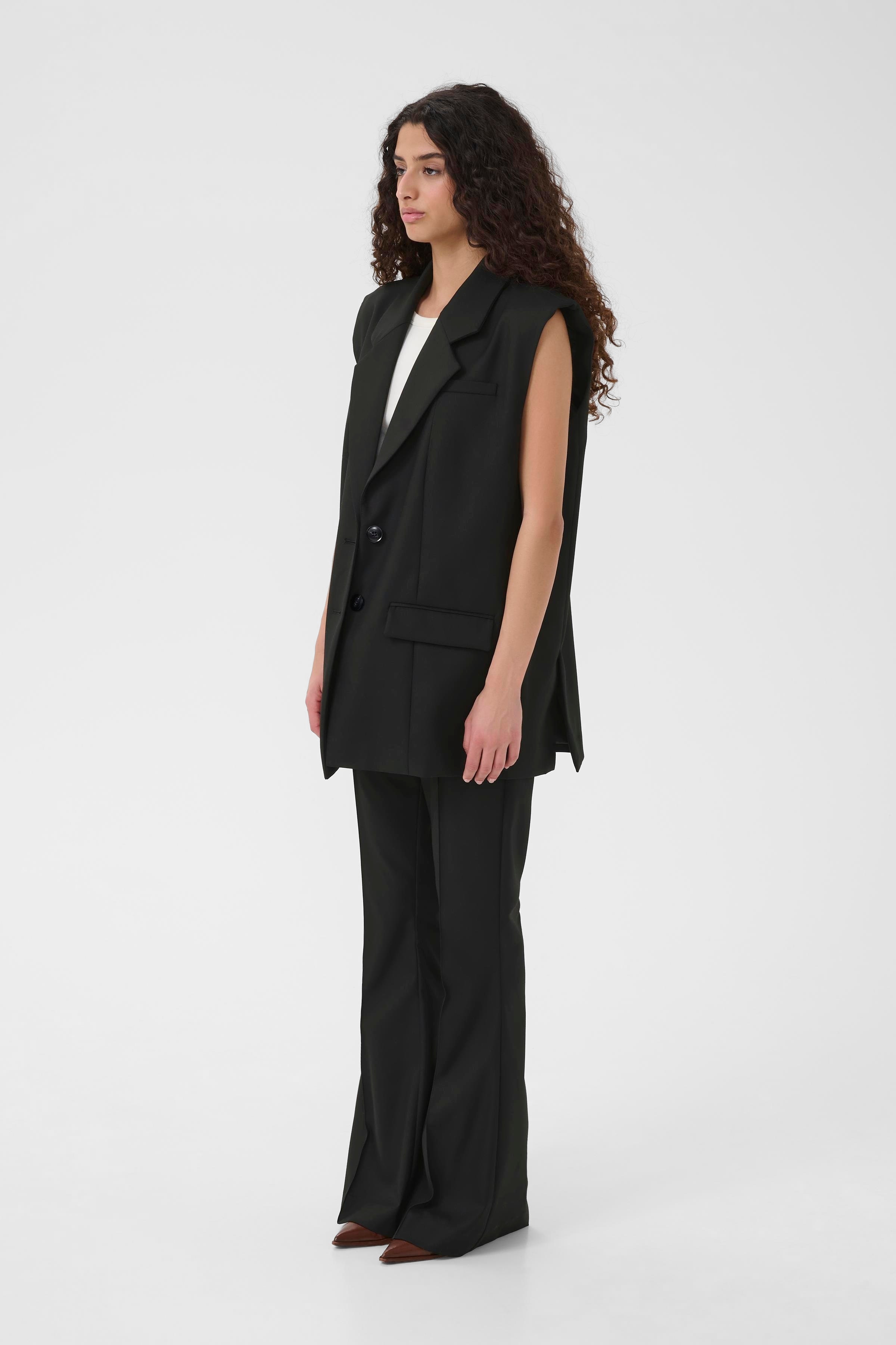 GZpaula Waistcoat LOOKBOOK FRONT 10910913-100017