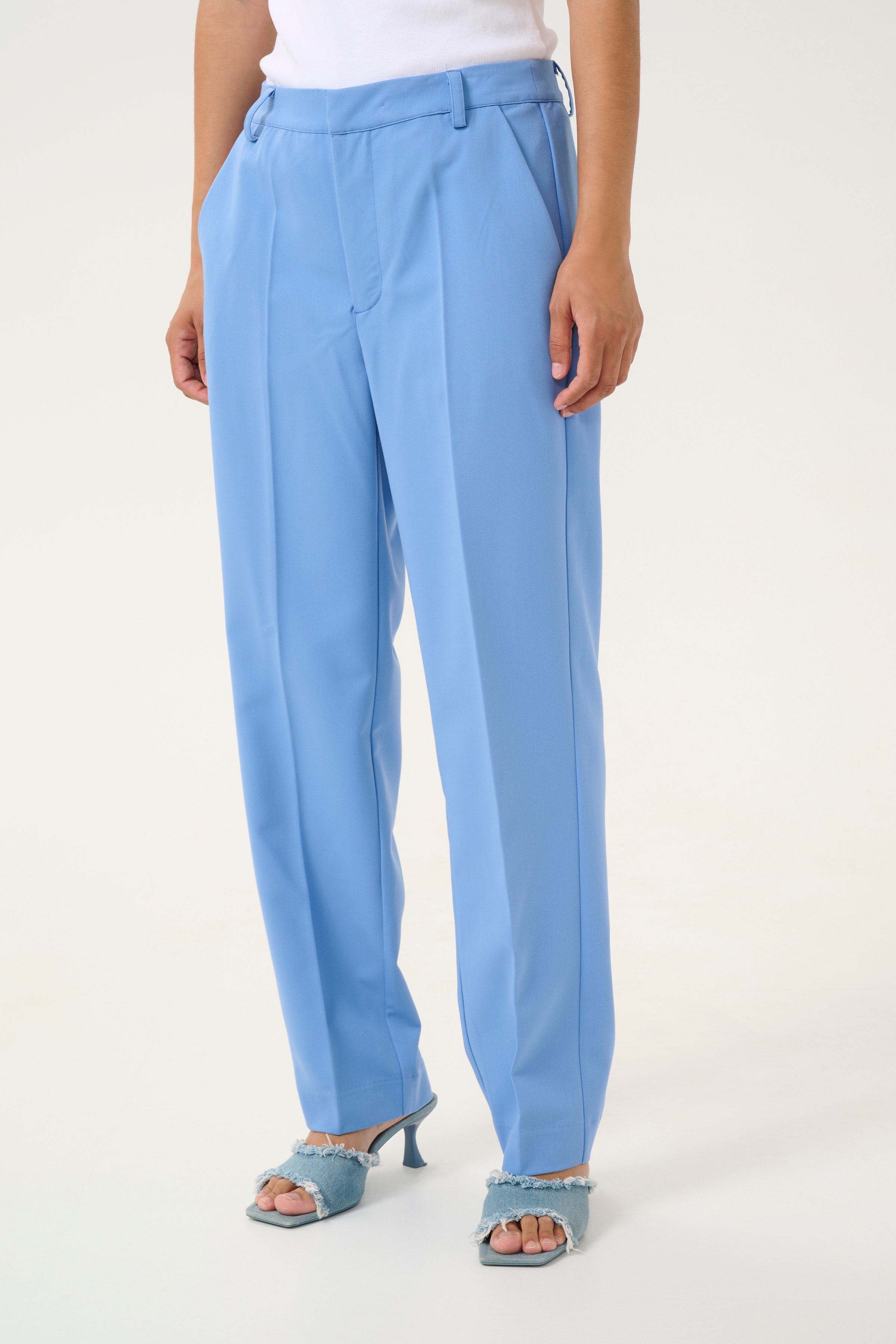 KAsakura Trousers LOOKBOOK FRONT 10507770-183936